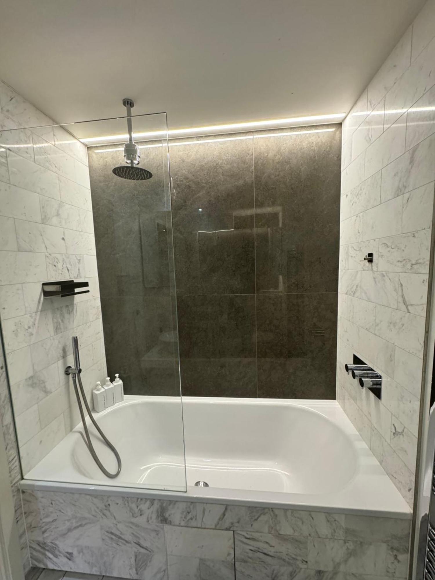 Scenic View 1-bed Near Downtown With Free Wifi Apartment