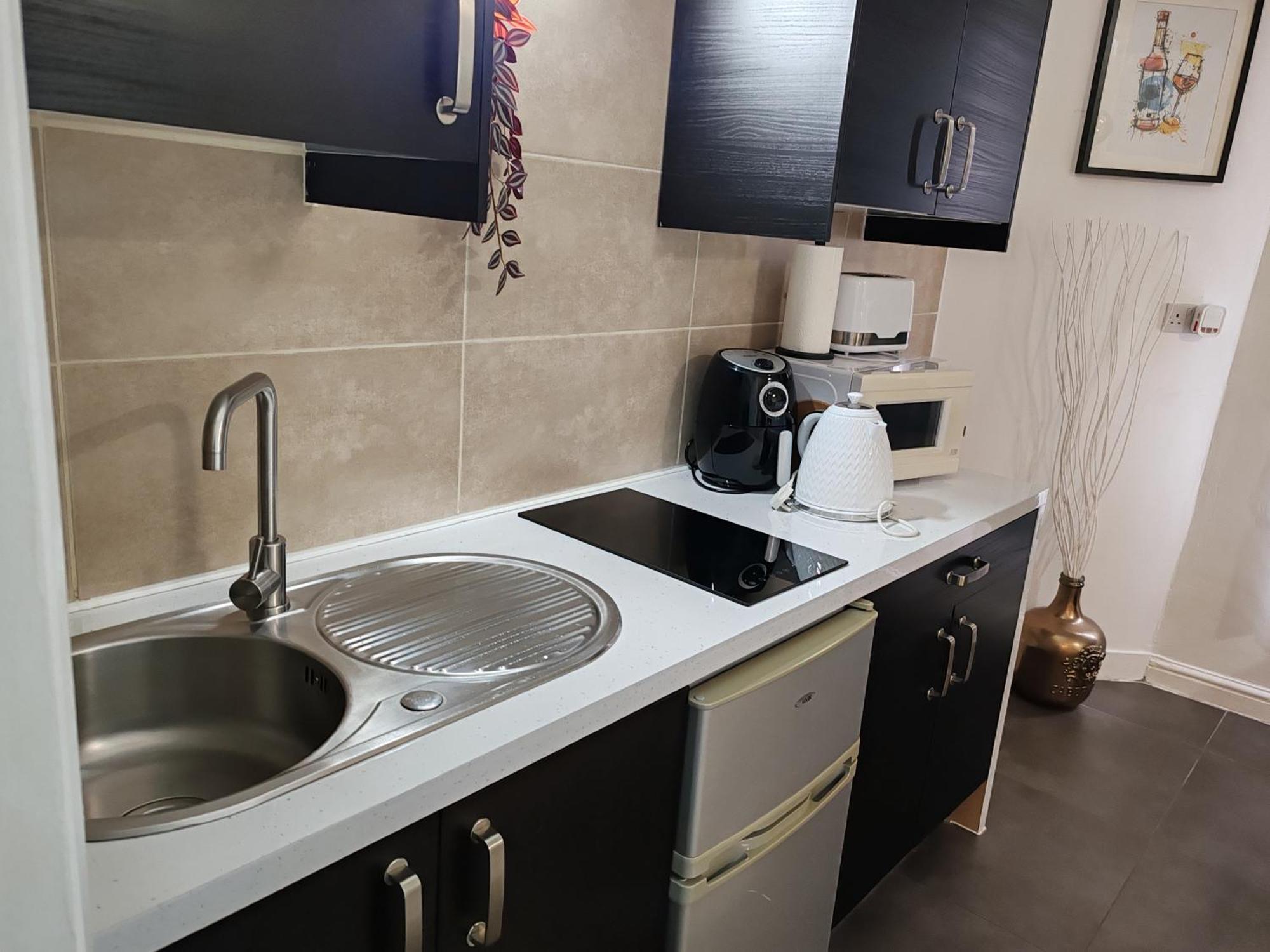 Kilburn High Road Apartment London
