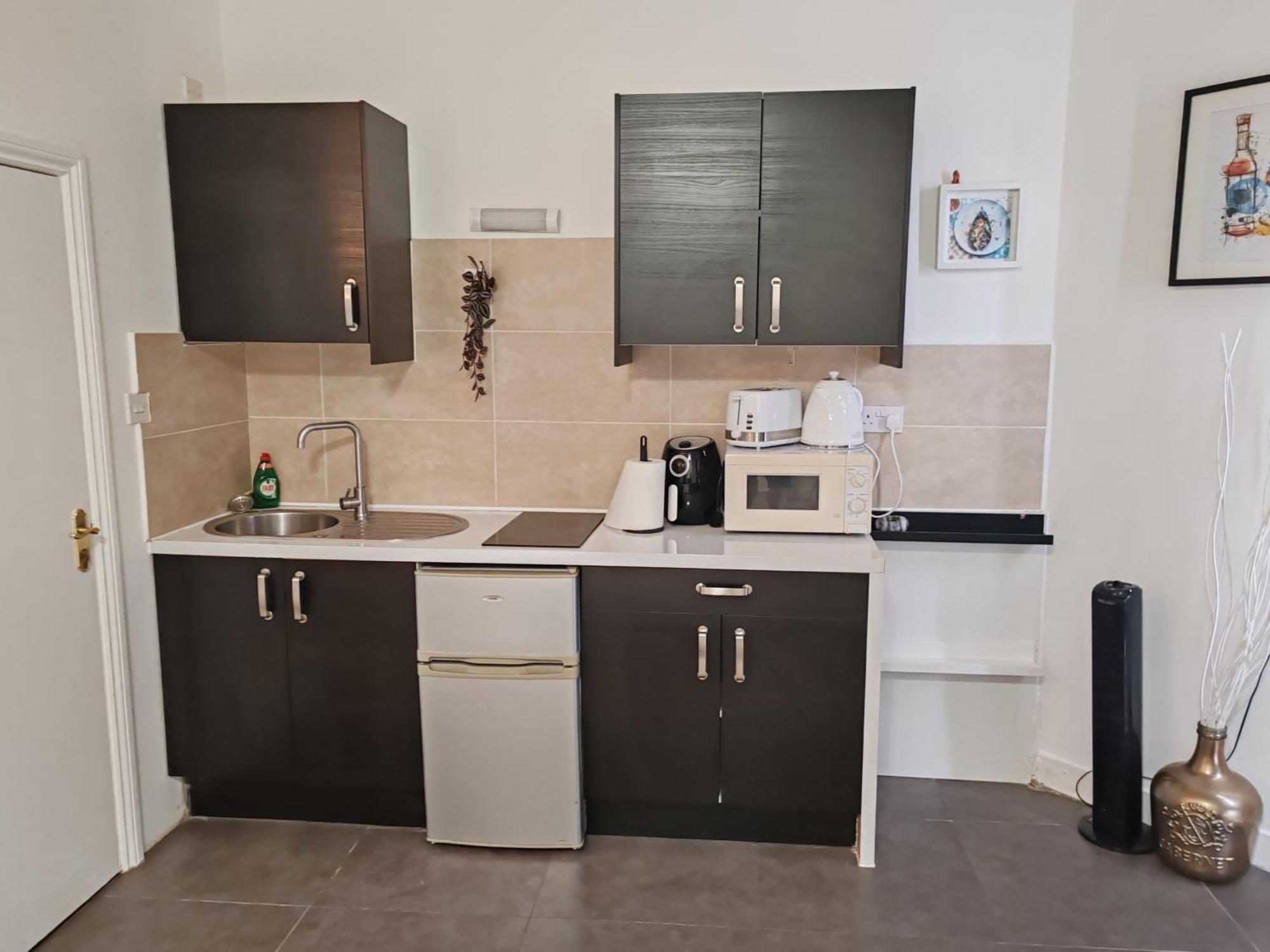 Apartment Kilburn High Road