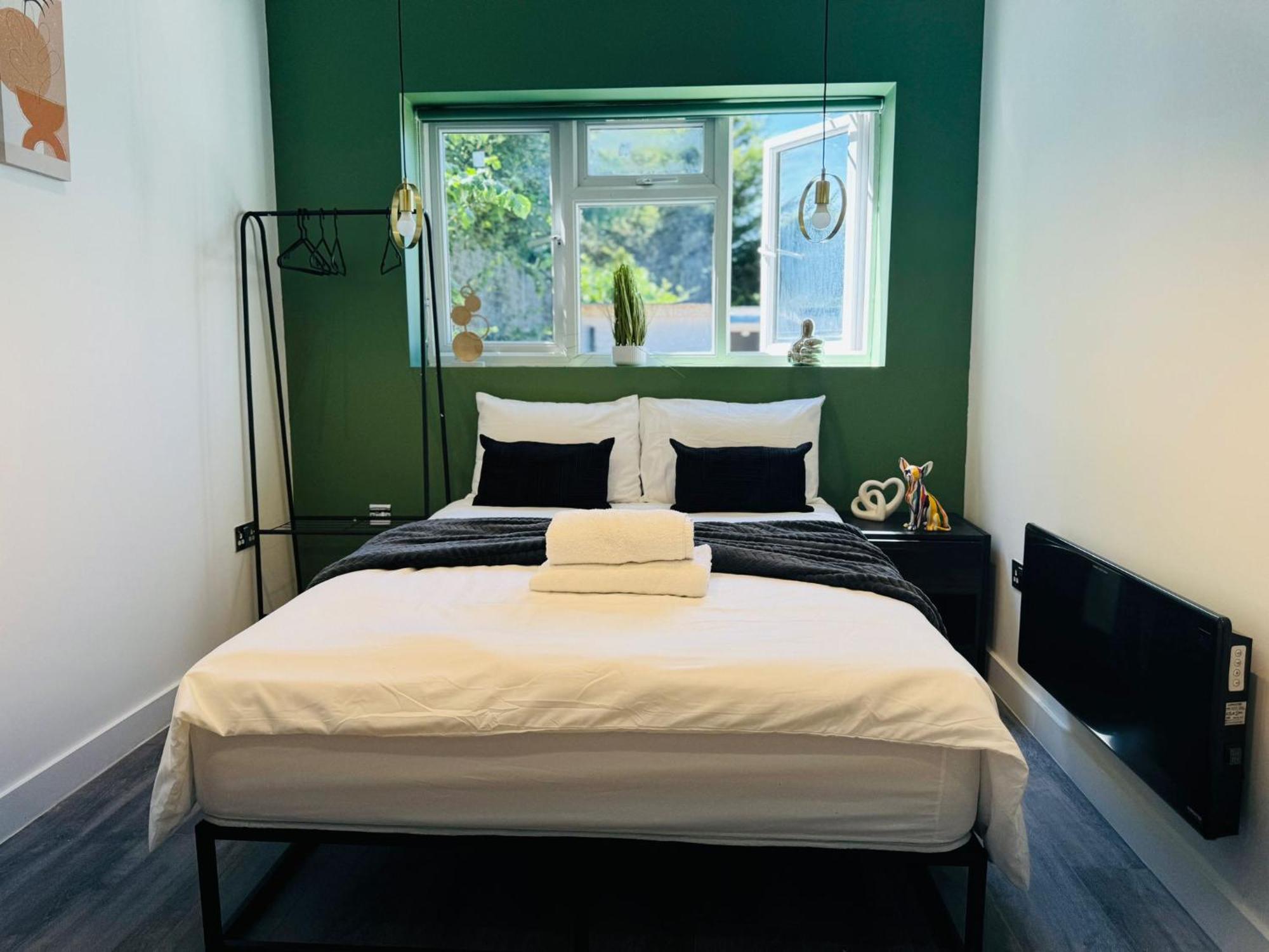 Luxury Flats, Ideal For Tourists * London