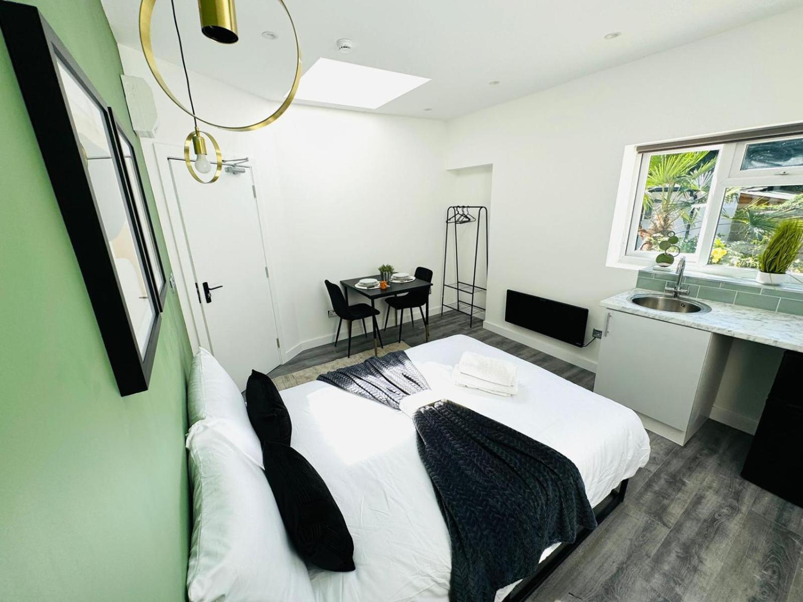 Luxury Flats, Ideal For Tourists Apartment