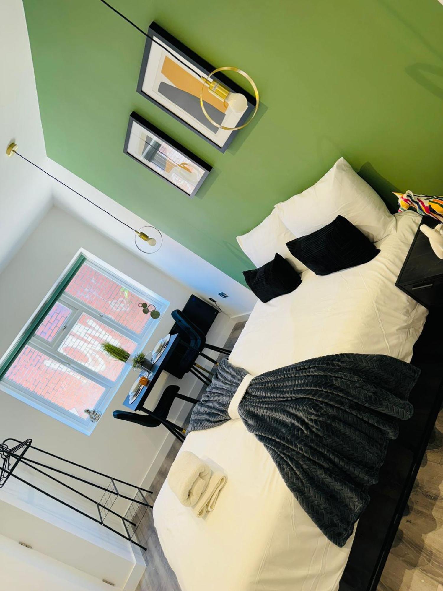 Apartment Luxury Flats, Ideal For Tourists *