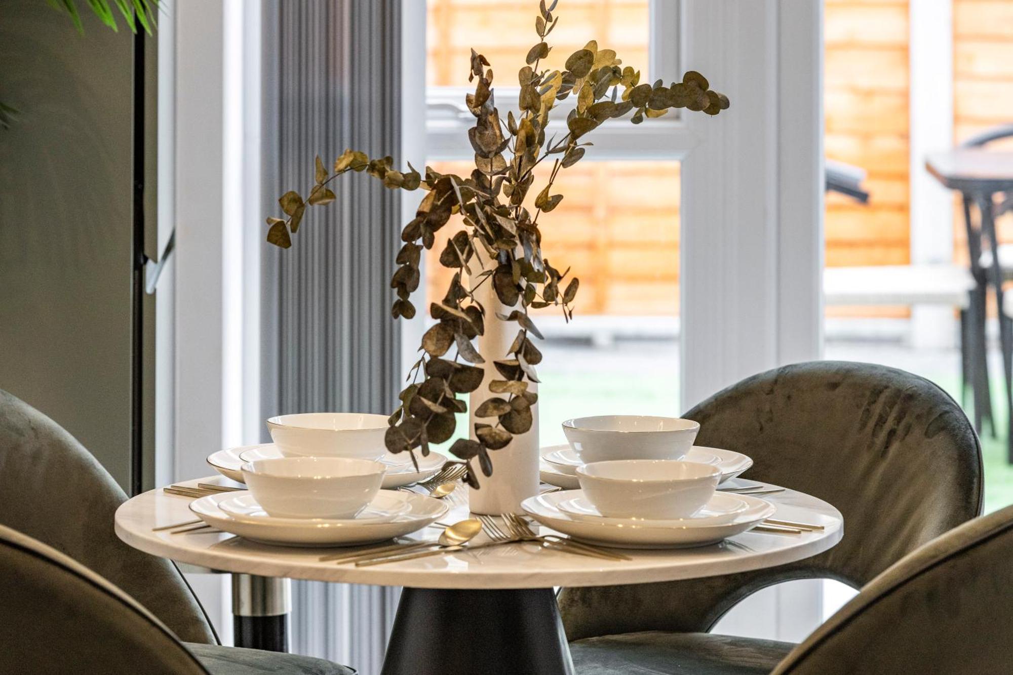 Appartement Unwind In Style 2br With Cozy Backyard For Groups *