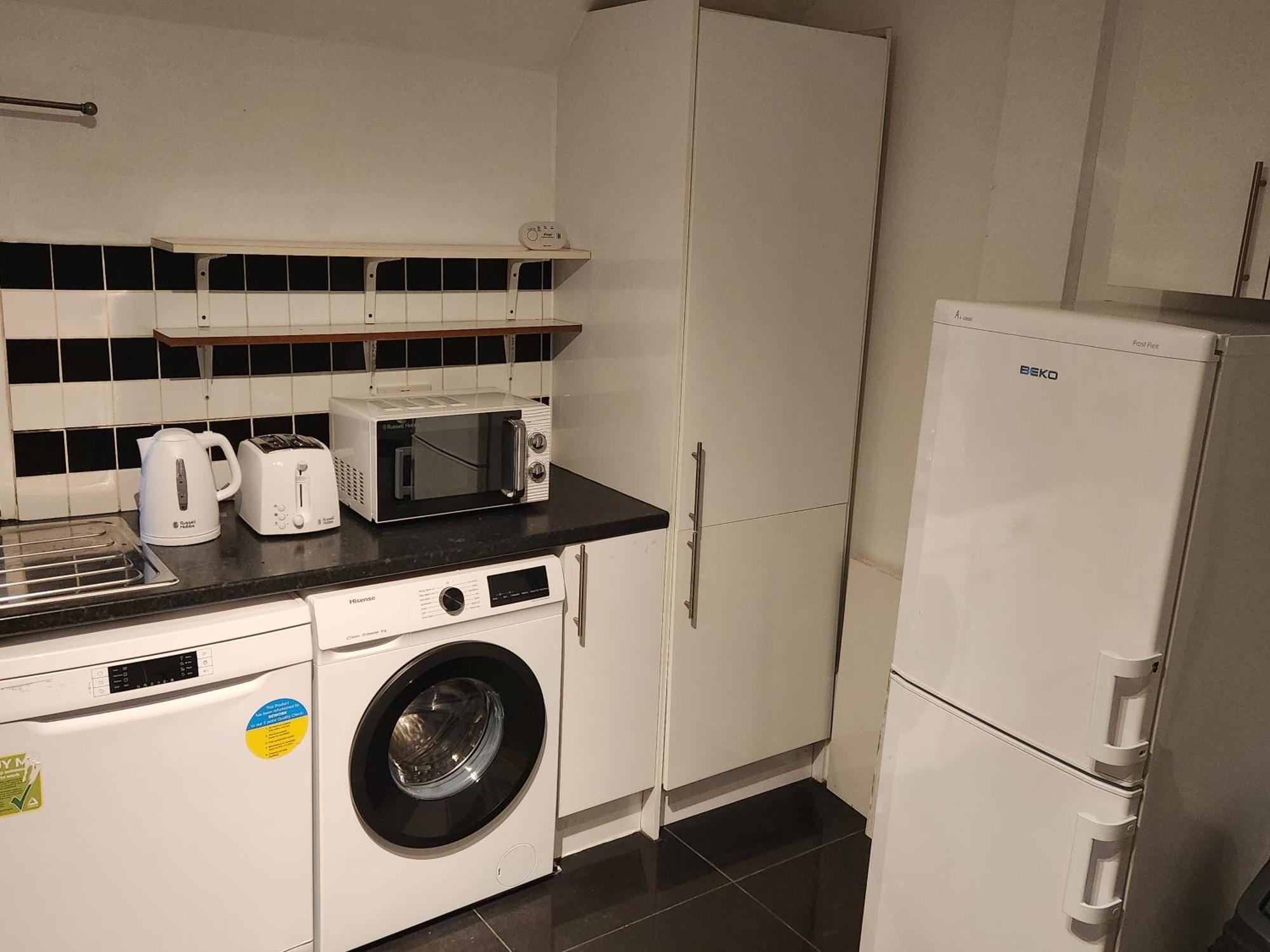 Flat With Work Station, Monitor, Smart Tv & Netflix Appartement *