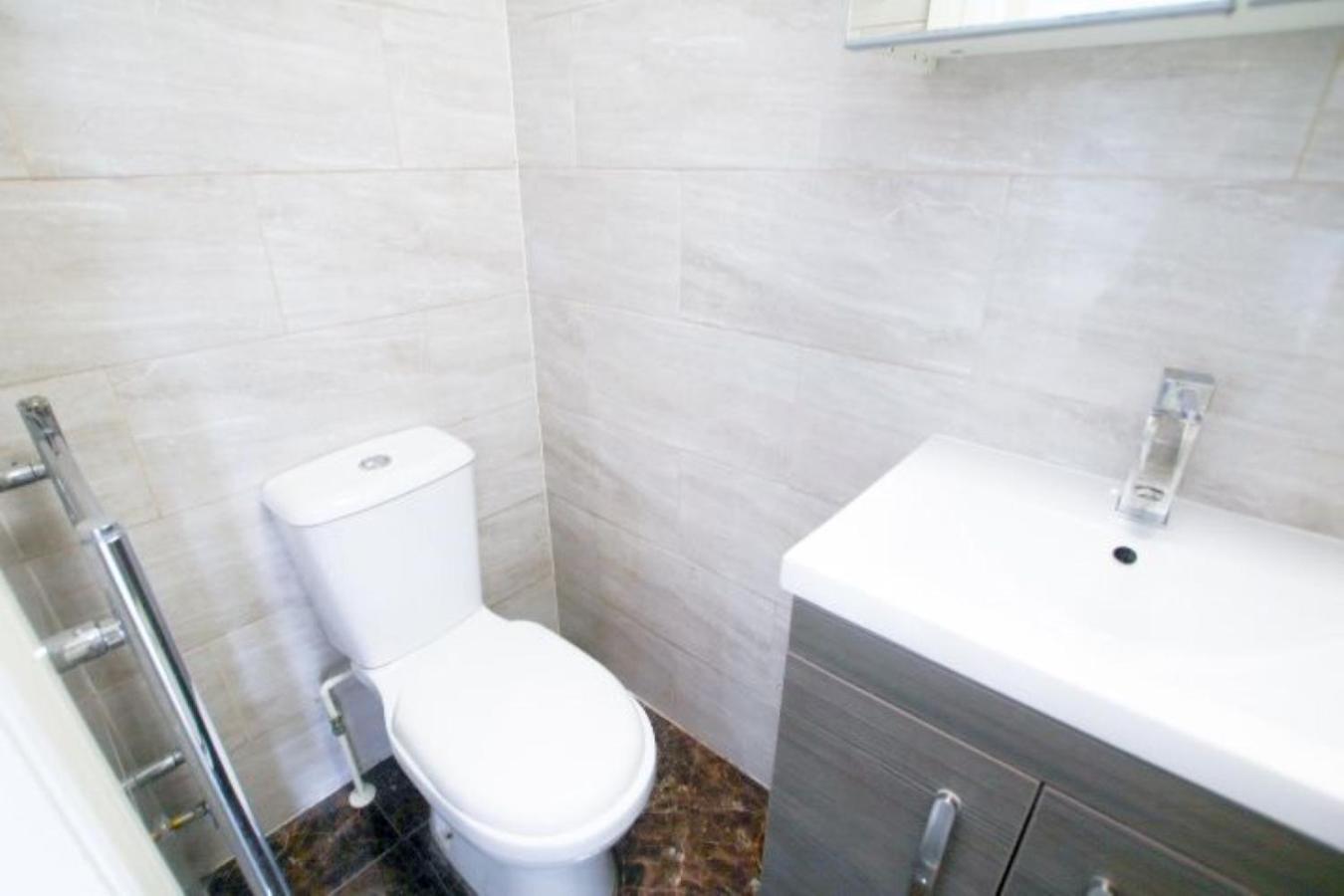 The Hammersmith Apartment *