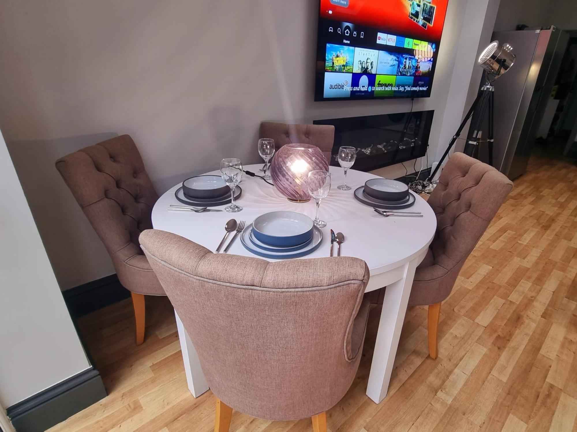 Garden View Double Room, 20 Mins To London, 1gb Internet Privatunterkunft London