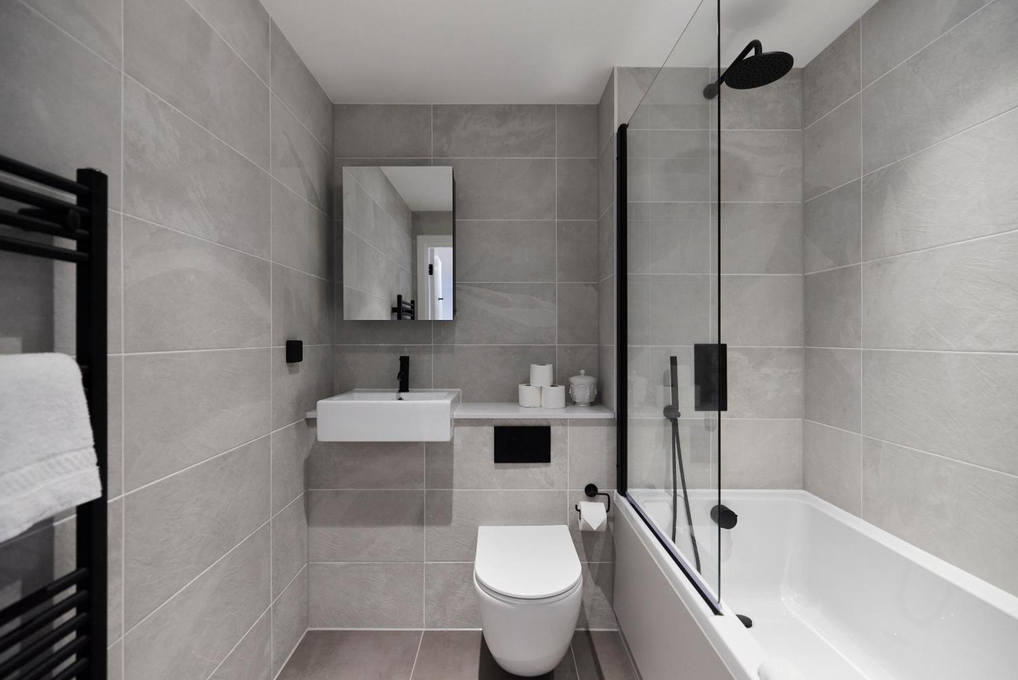 Apartment The Tottenham Retreat - Homely 2bdr Flat With Balcony London