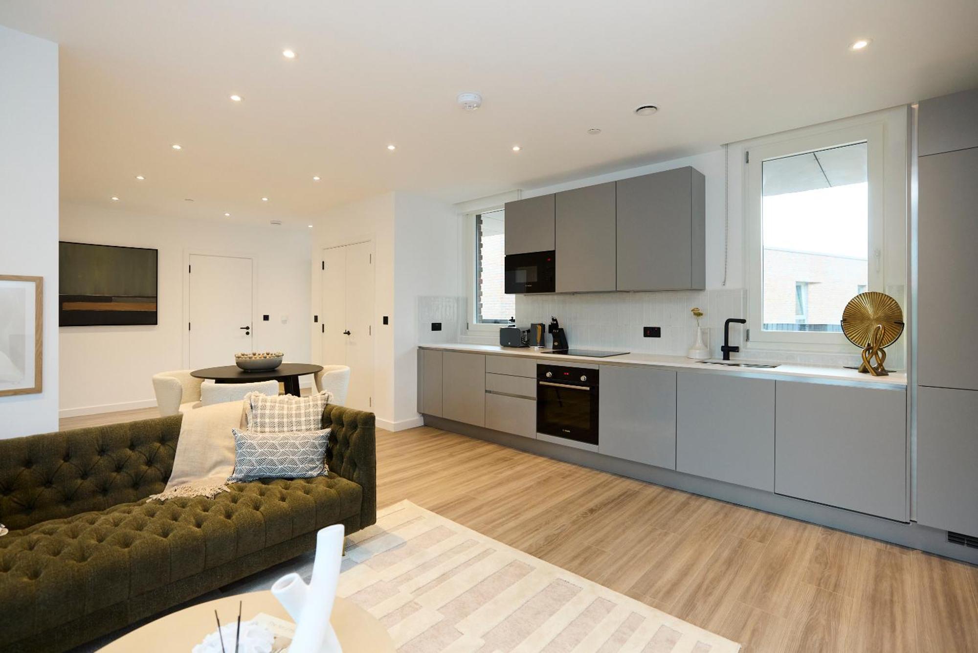 The Tottenham Retreat - Homely 2bdr Flat With Balcony Apartment London