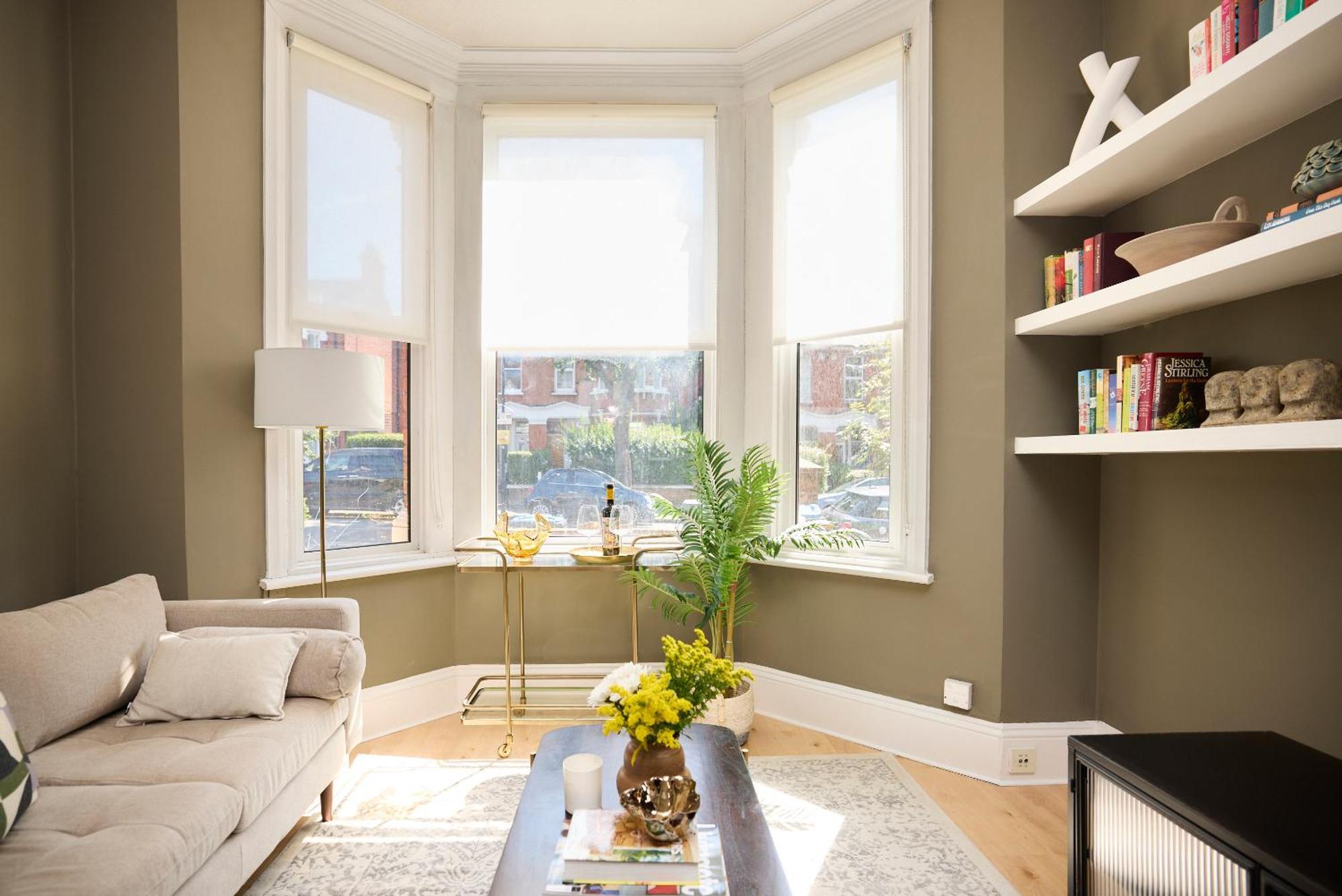 The Furness Hideout - Charming 2bdr Flat With Garden Londen