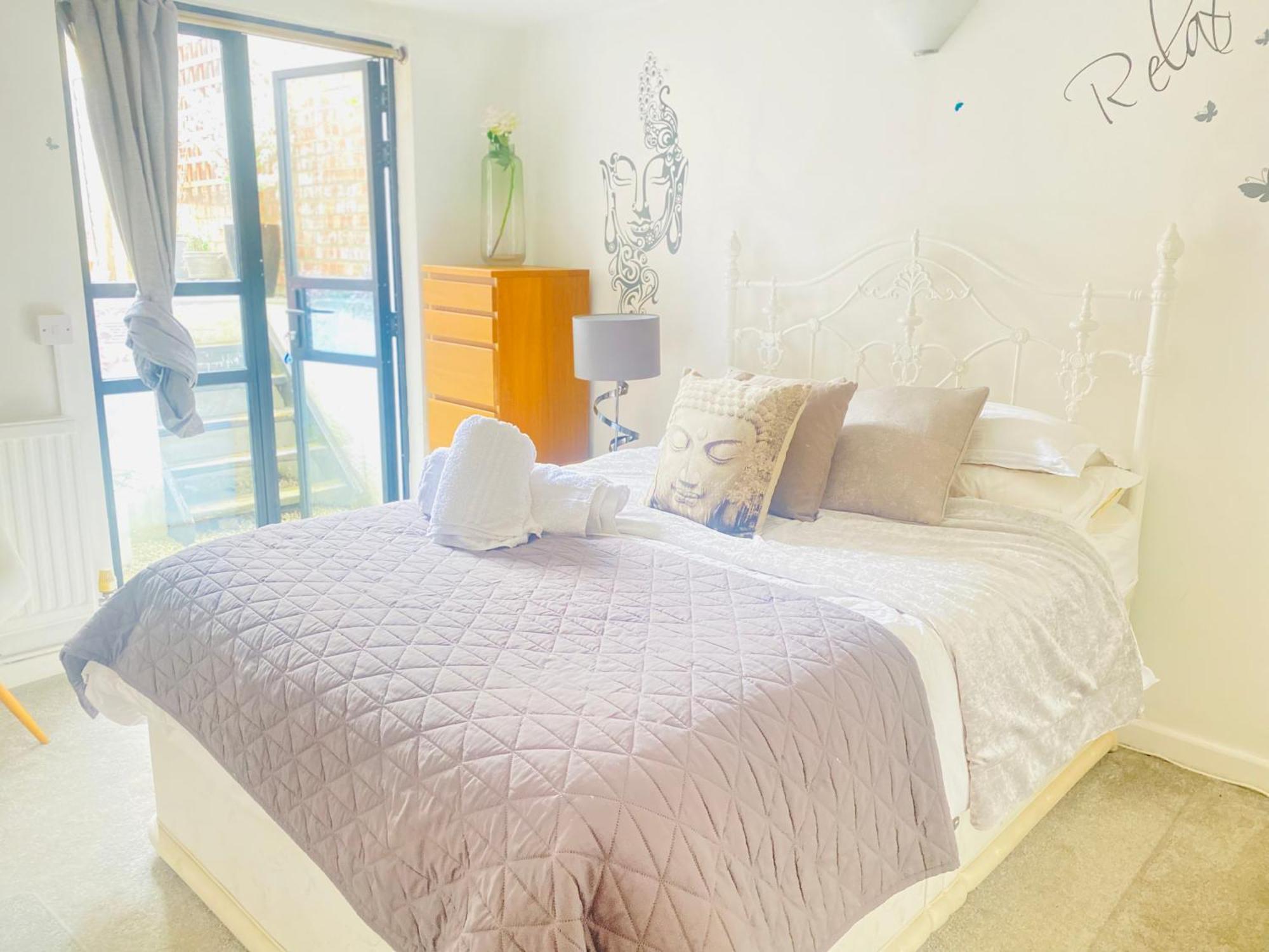 Stunning, Stylish Garden Flat In The Heart Of Wimbledon Londres