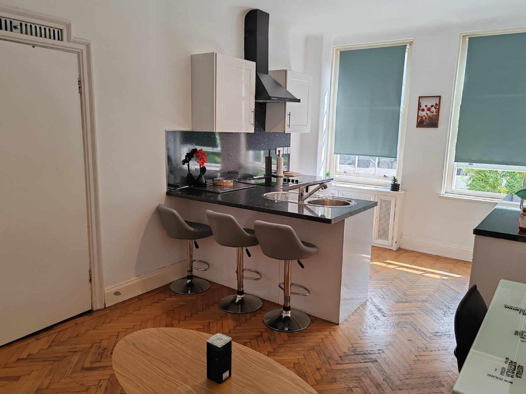 One Bedroom By Bayswater, Hyde Park *