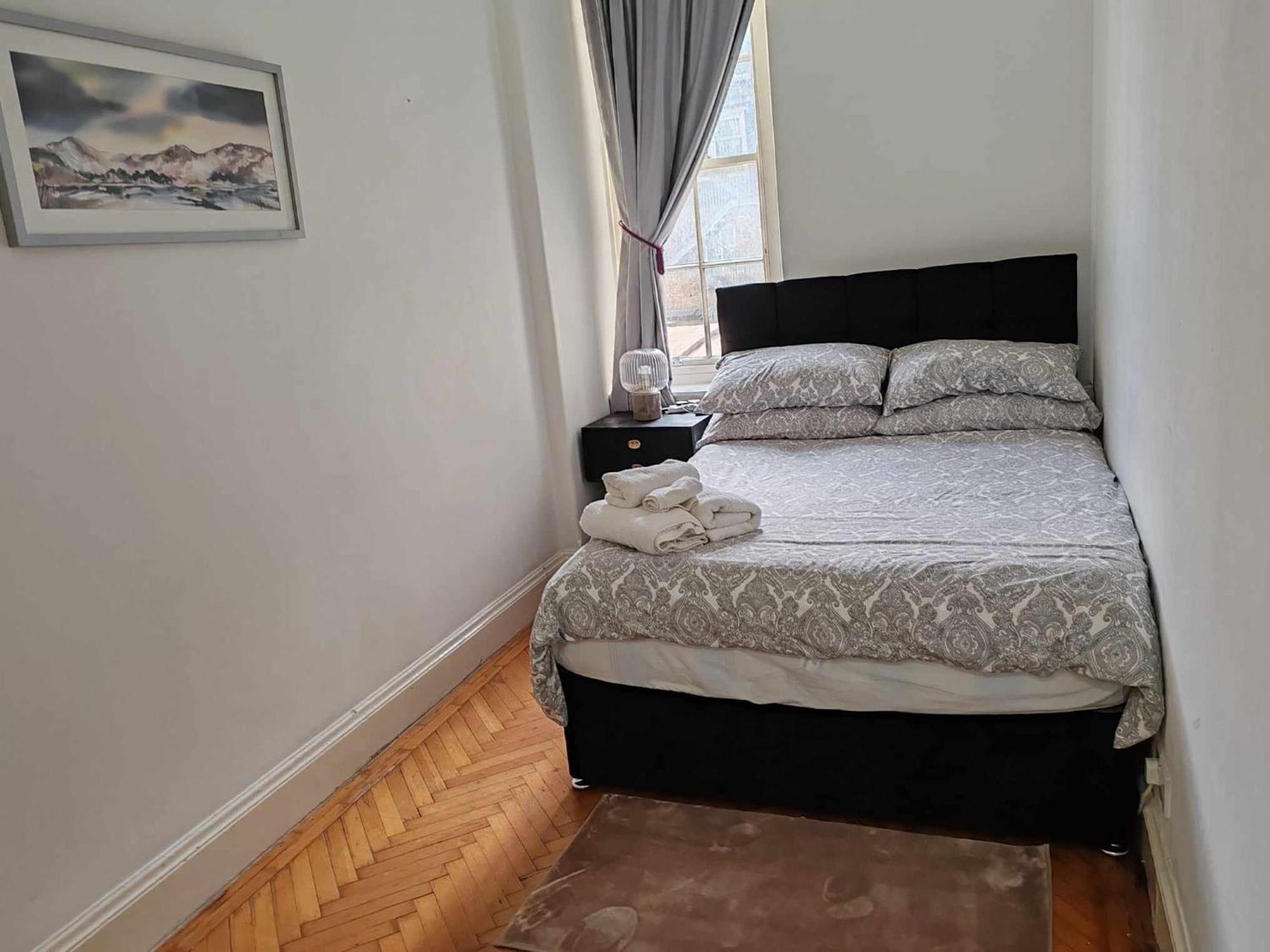 One Bedroom By Bayswater, Hyde Park Appartement Londen