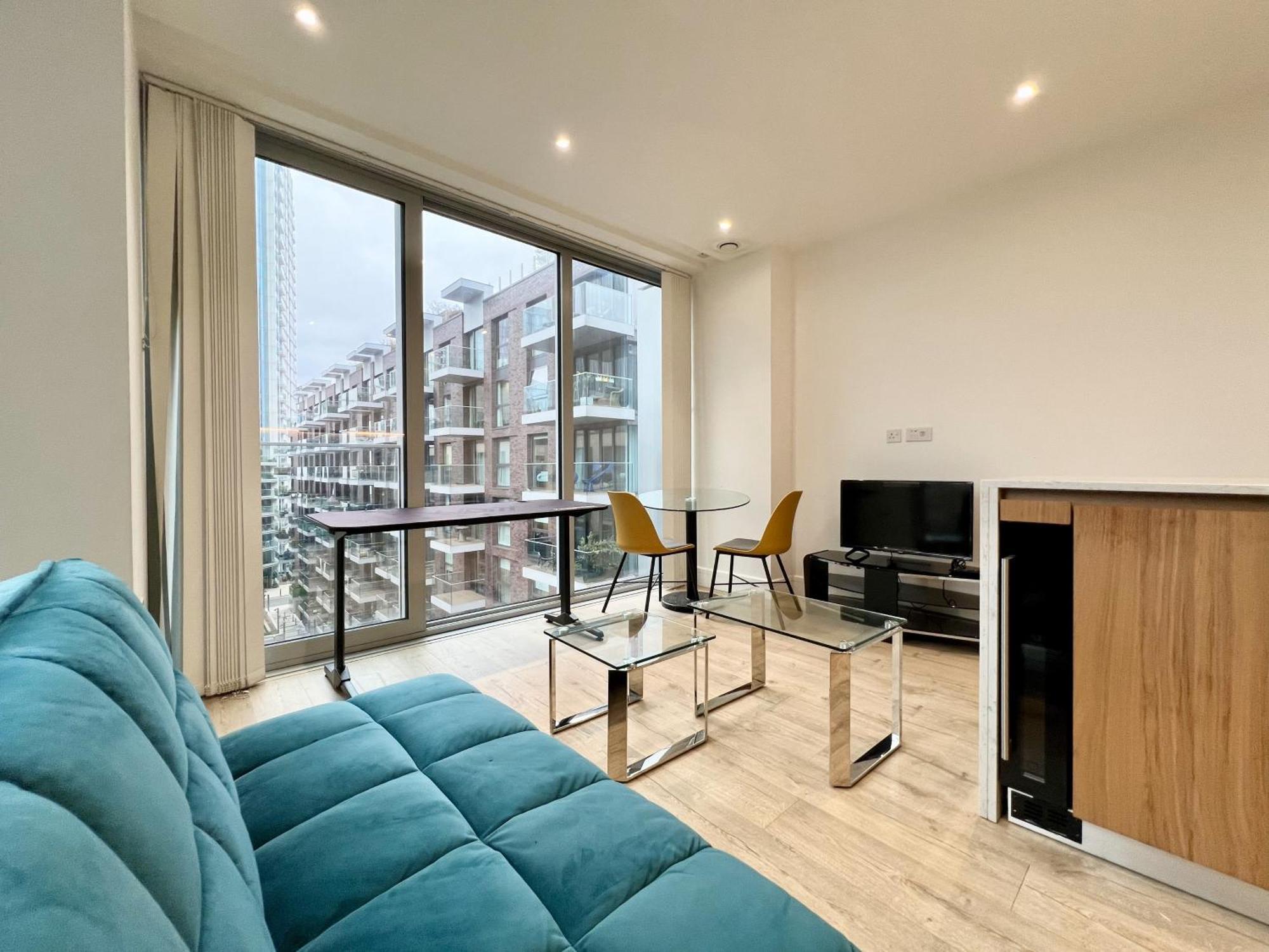 Stylish City Apartment *