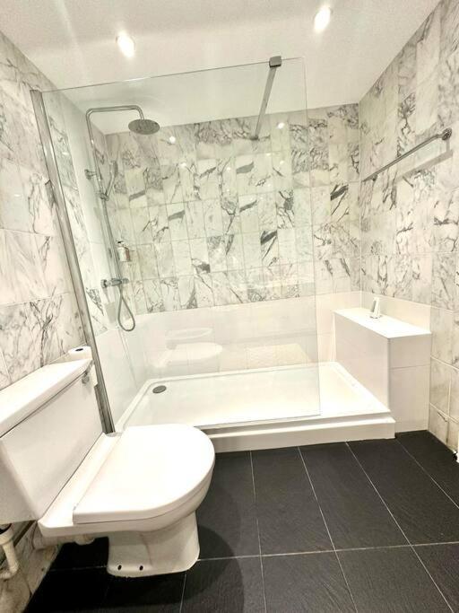 Apartment Charming 3 Bed Luxury Flat In