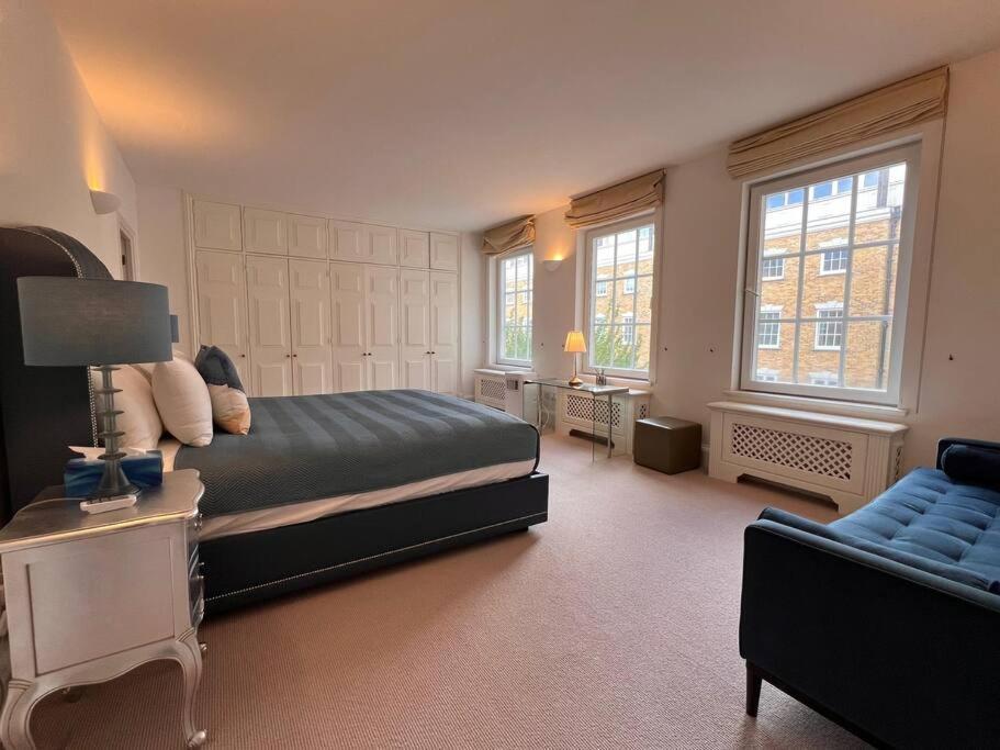 Charming 3 Bed Luxury Flat In Apartment *