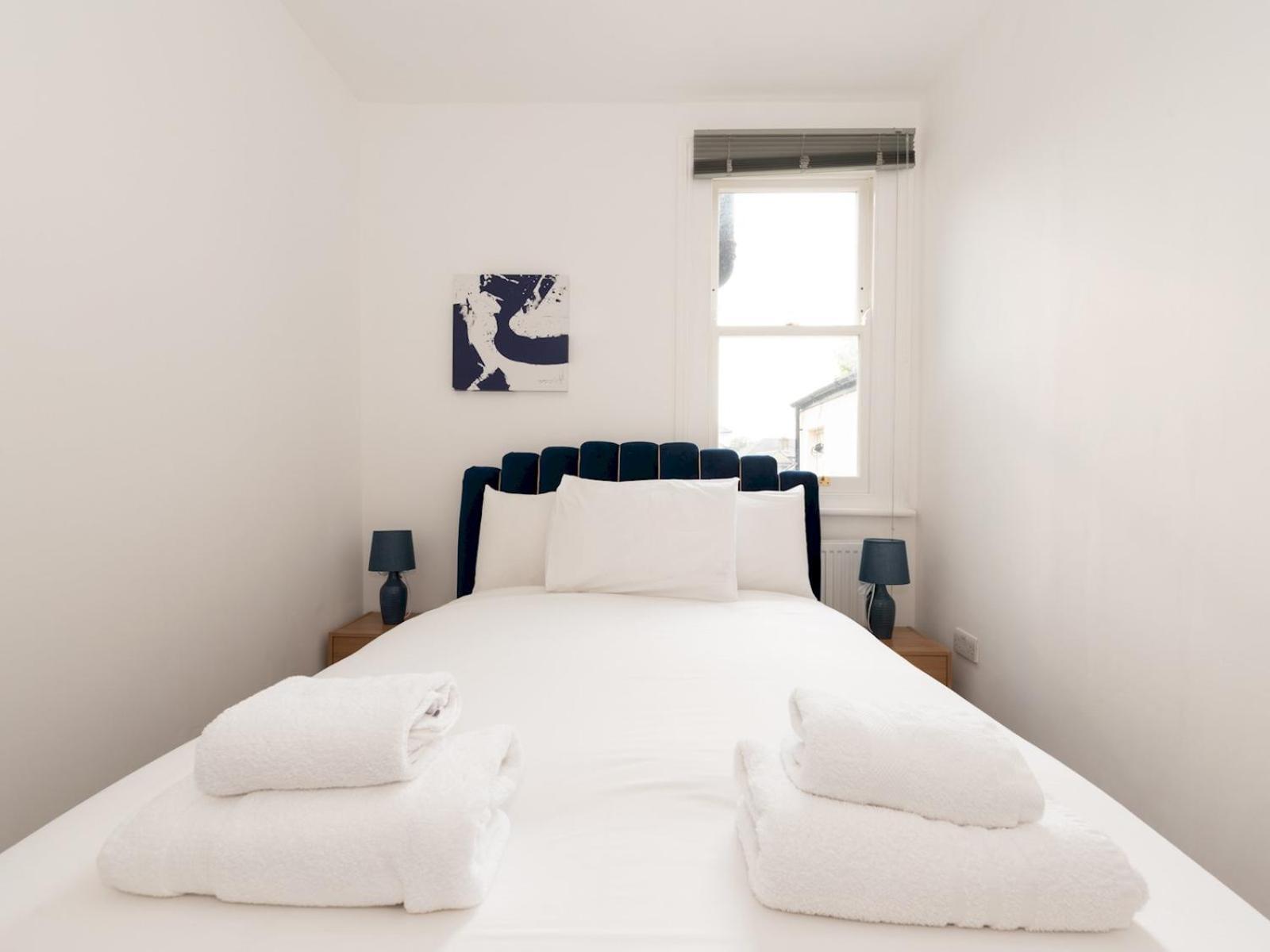 Stylish Newly Renovated Large With Garden Pass The Keys Holiday home