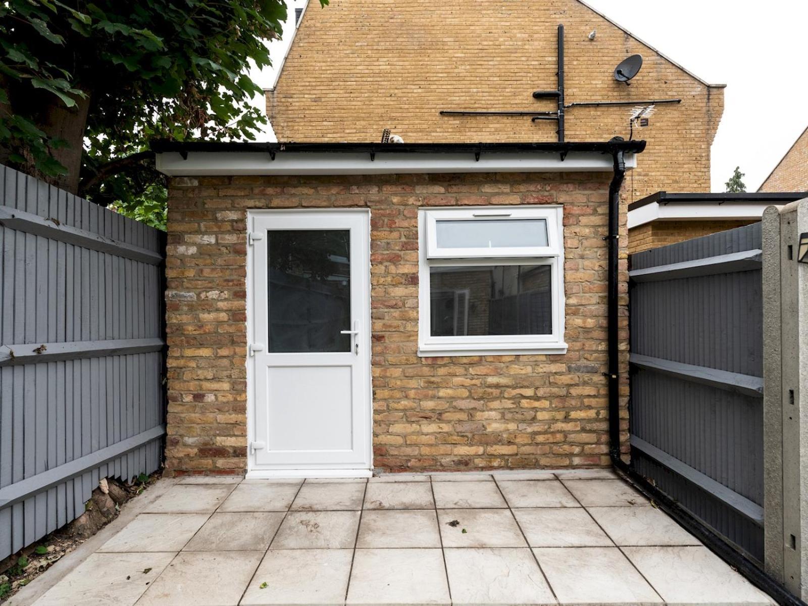 Stylish Newly Renovated Large With Garden Pass The Keys London