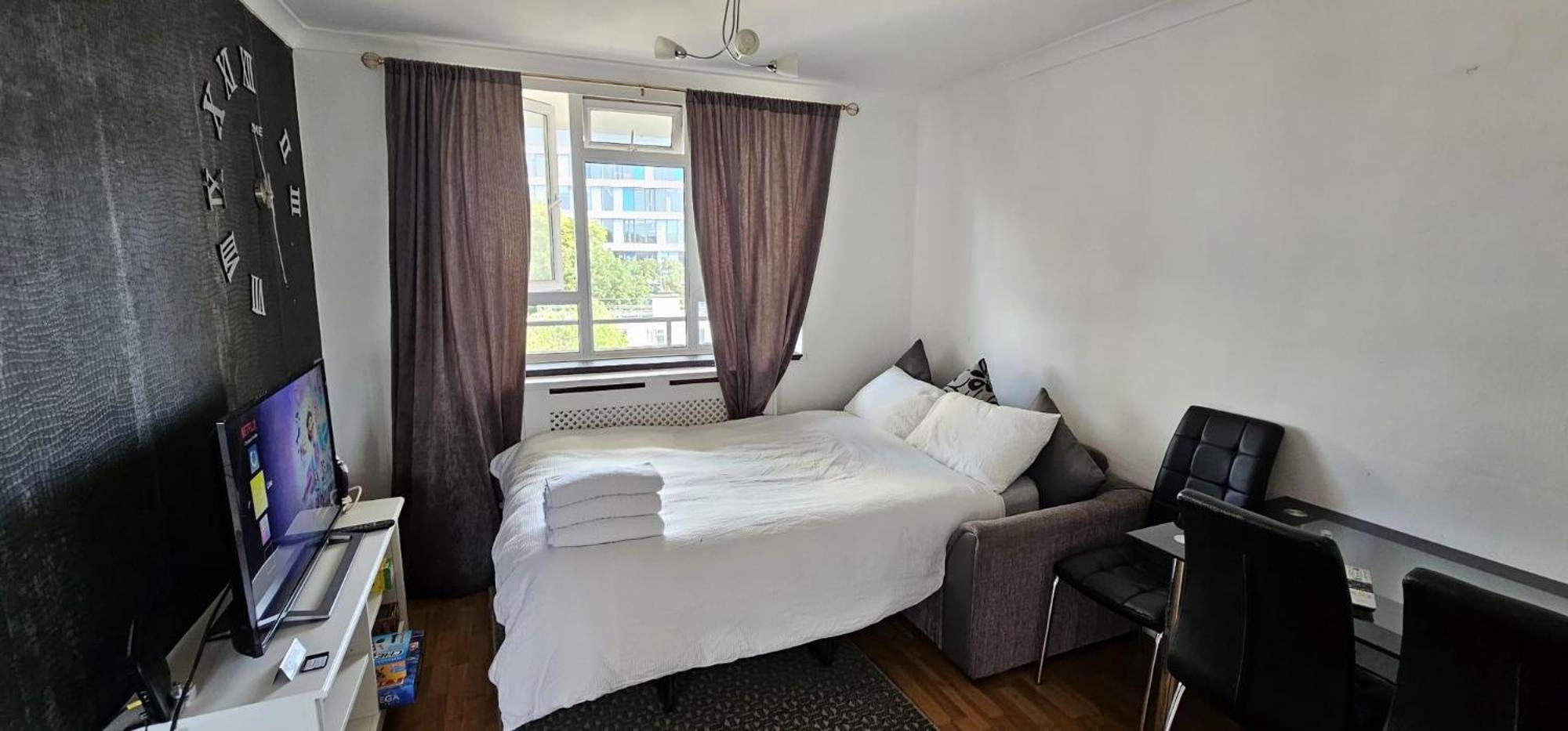 Cuthbert House Apartment *