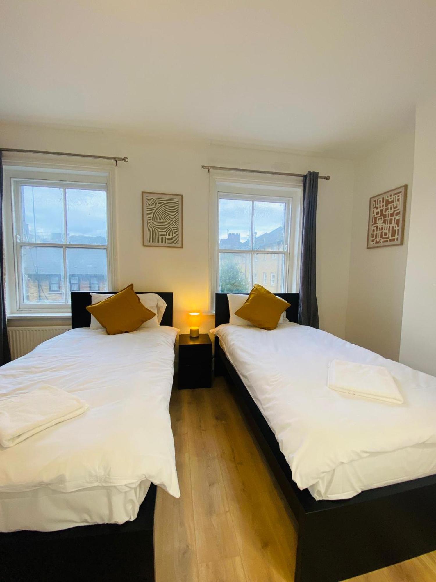 Whitechapel Guest house *