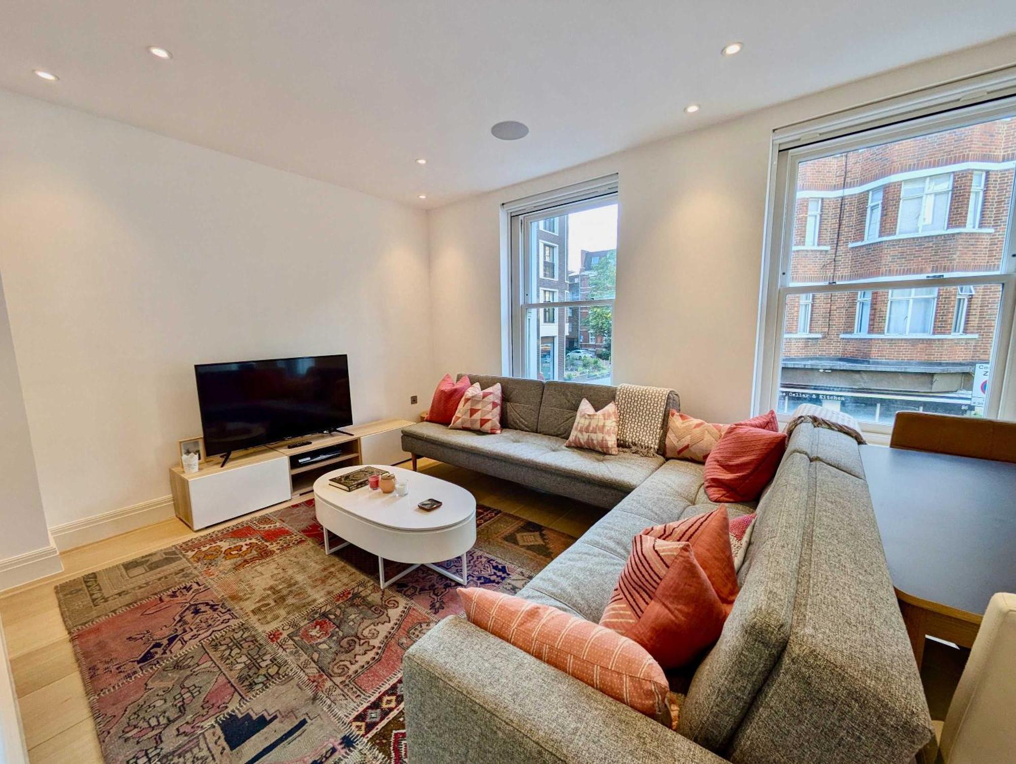 Apartment Stunning 2br Flat Nestled In Fitzrovia