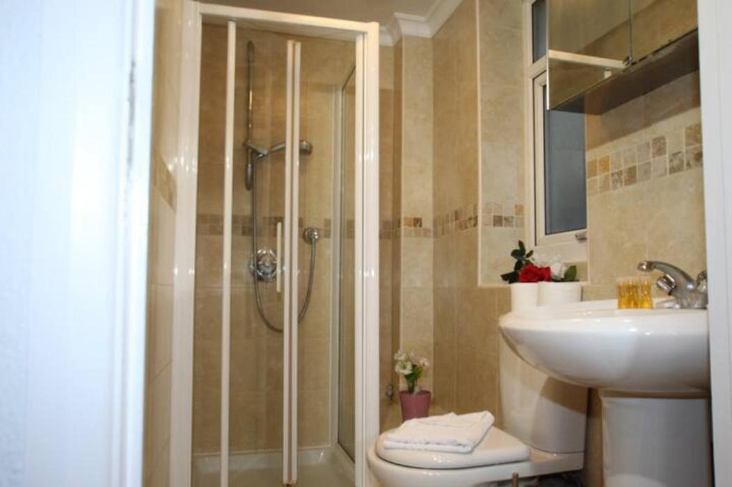 Apartasuites Emerald London