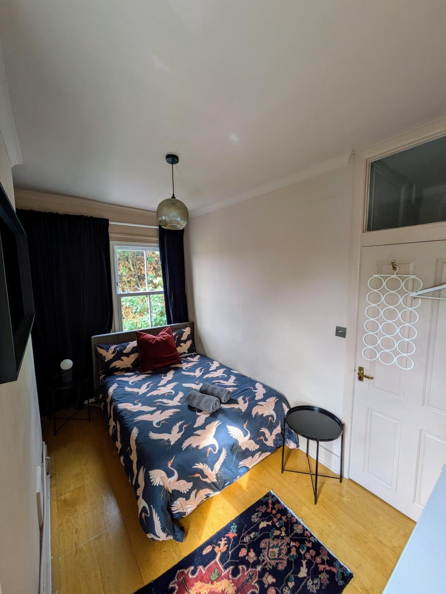 Charming Bright 2-bed Heritage Flat, Battersea Park, Apartamento