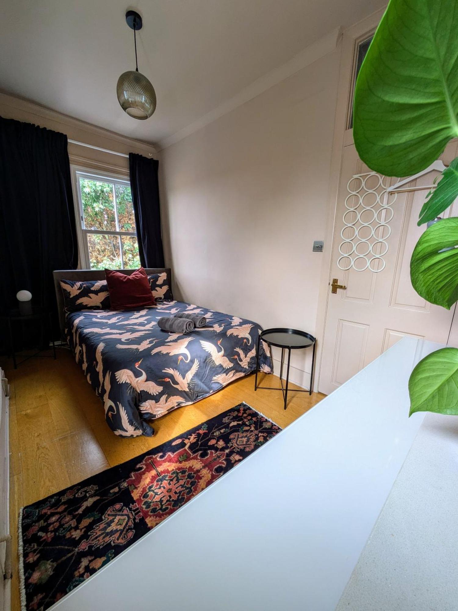 Apartamento Charming Bright 2-bed Heritage Flat, Battersea Park, Londres