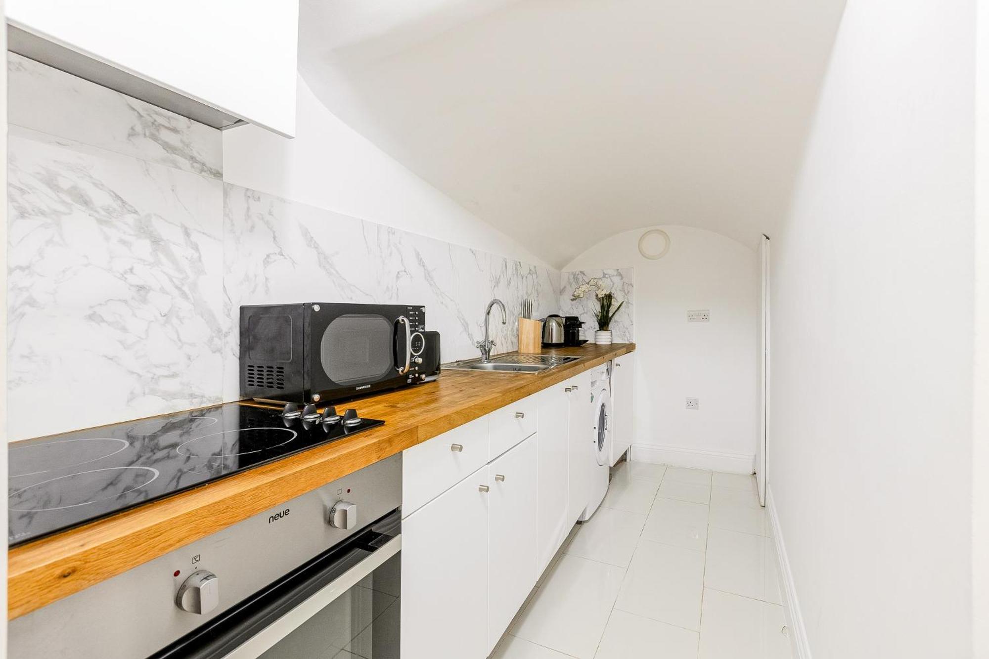 Apartamento Beautifully Refurbished Studio, Location
