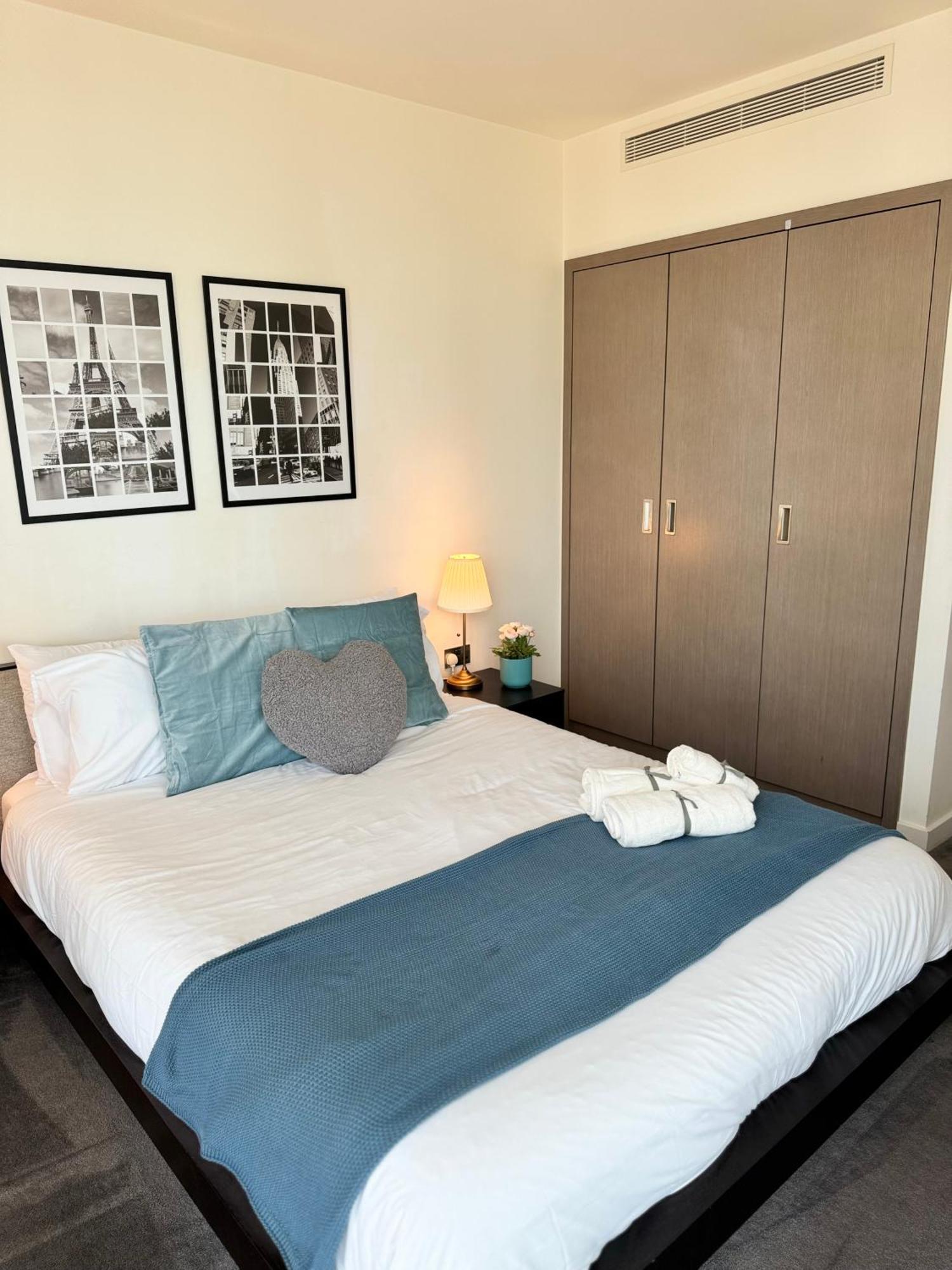 Apartment Scenic View 1-bed Near Downtown With Free Wifi London