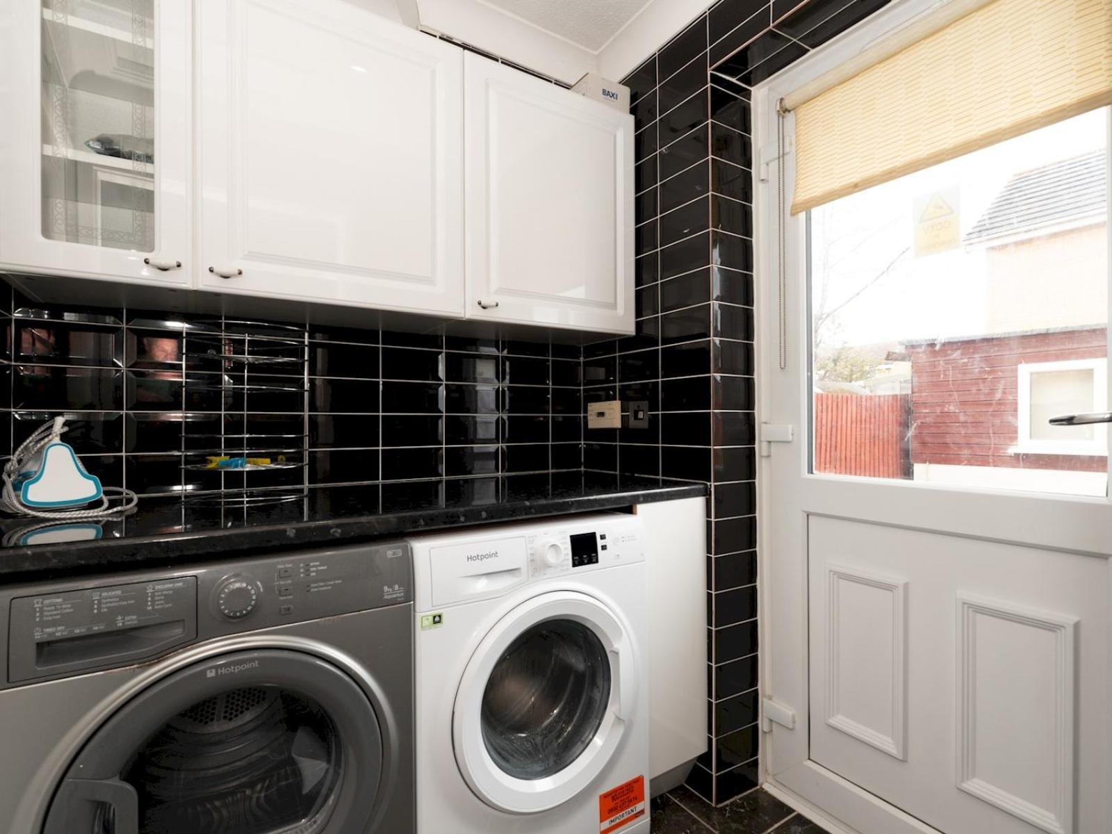 4 Bed House In Greater Parking Pass The Keys Vakantiehuis