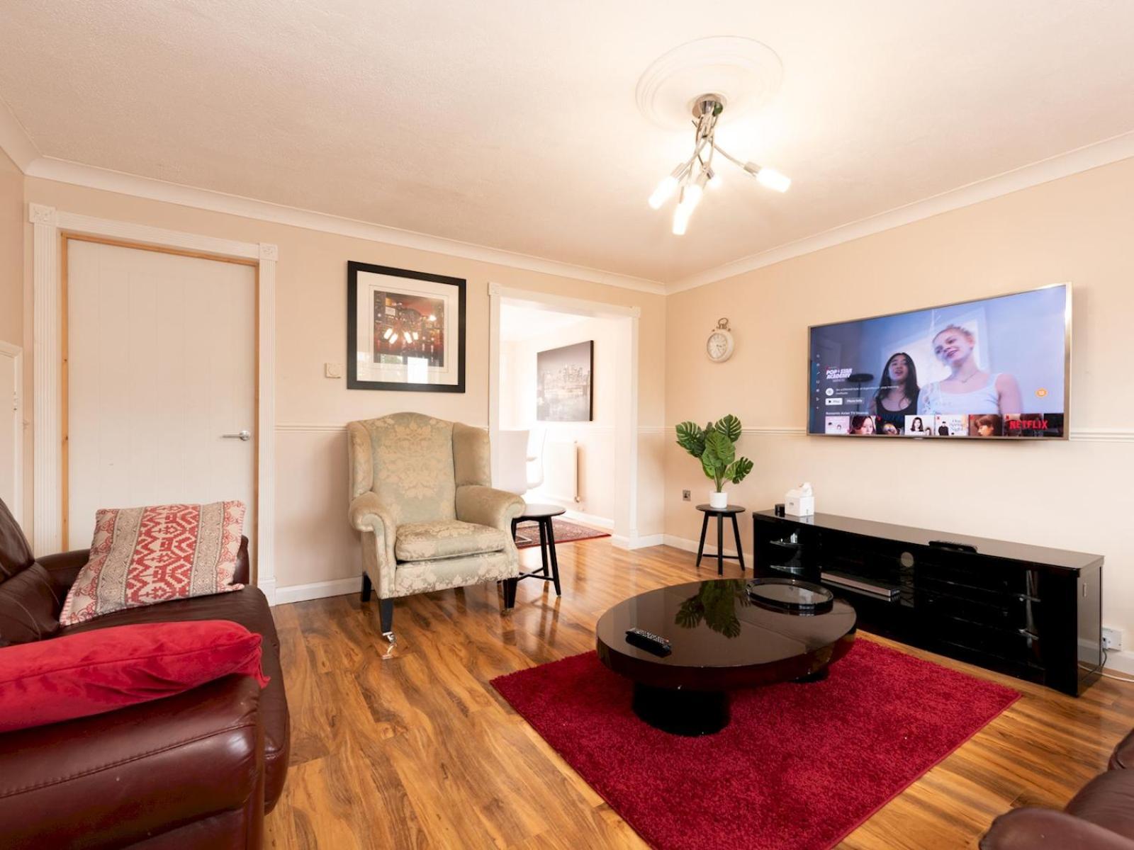 Vakantiehuis 4 Bed House In Greater Parking Pass The Keys *