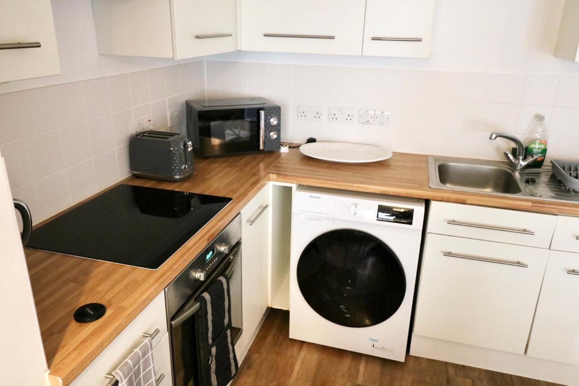 Appartement Modern 2 Bed Close To Station *