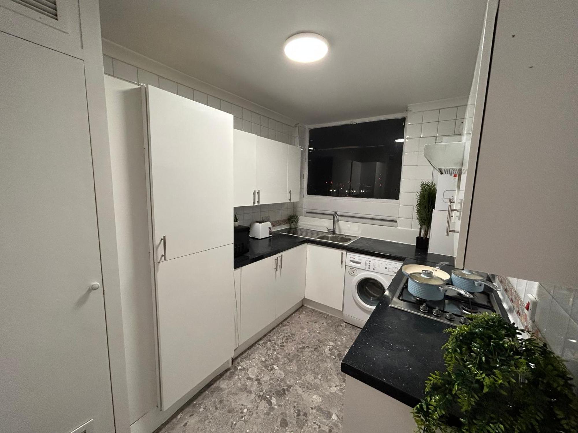 Posh 2 Bedroom Living Kitchen 2 Bathroom Apartamento Londres