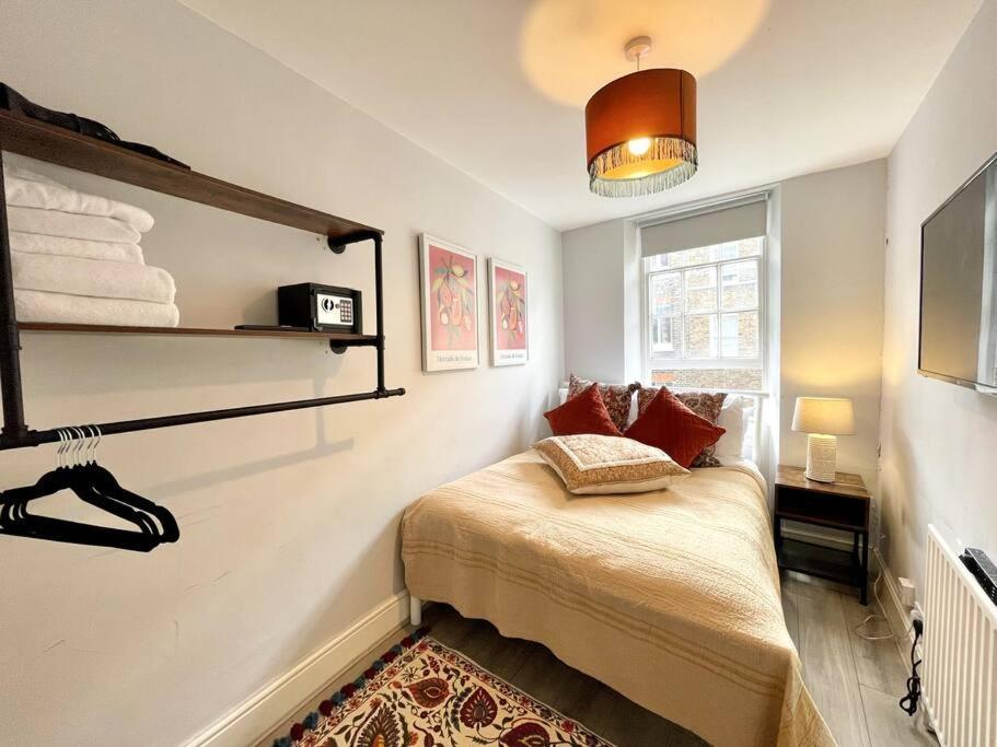 Apartment Boho In The Heart Of Soho 2, Shared London