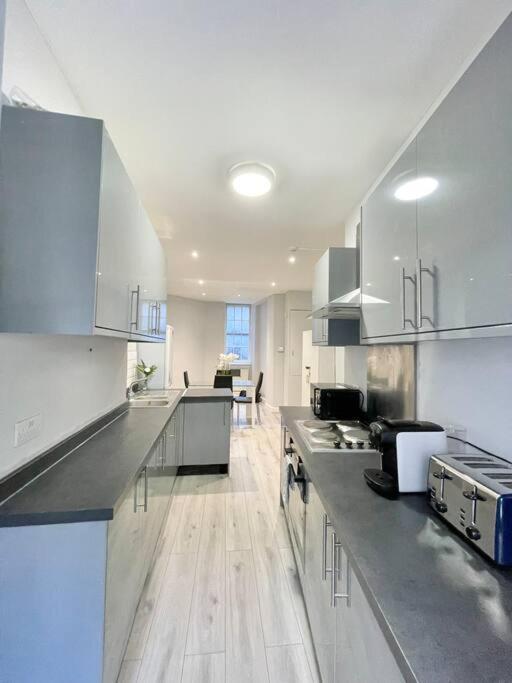 Boho In The Heart Of Soho 2, Shared London