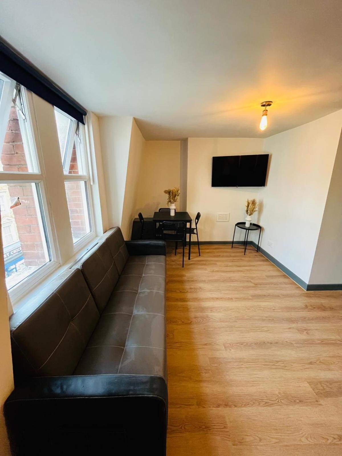Luxury Flats 15 Min To Central 171 Apartment London