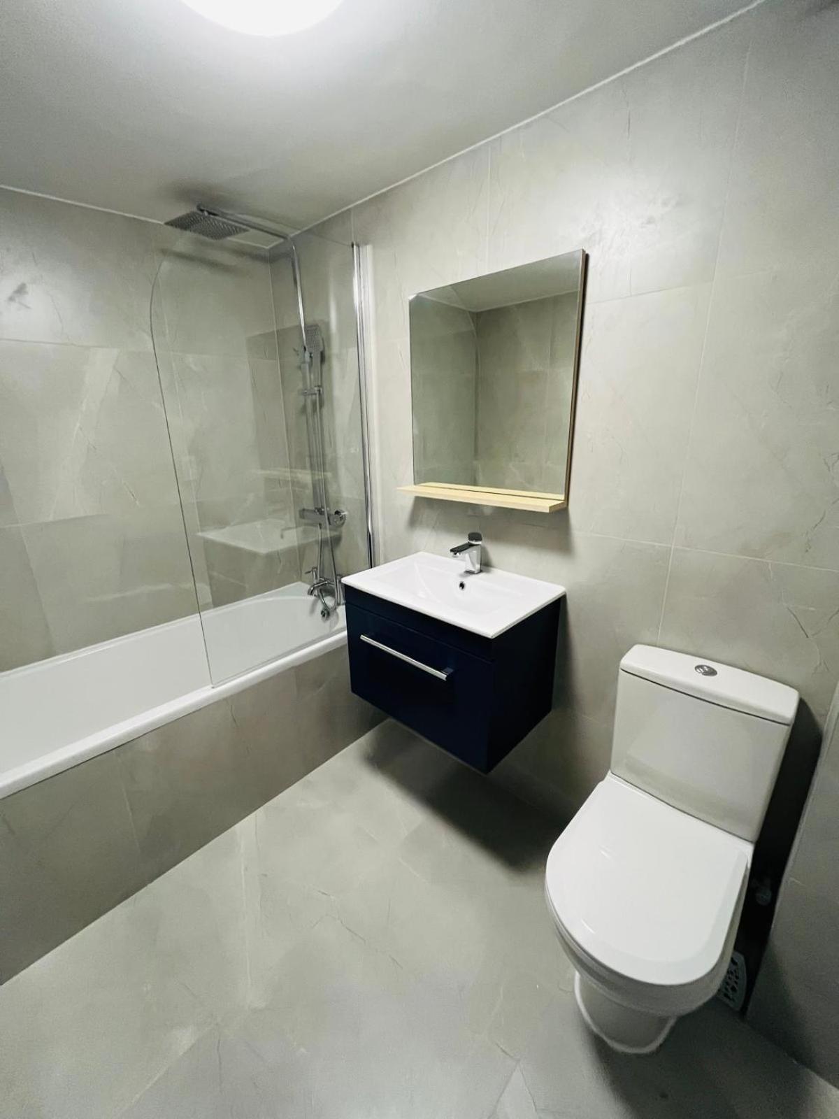 Apartment Luxury Flats 15 Min To Central 171 London