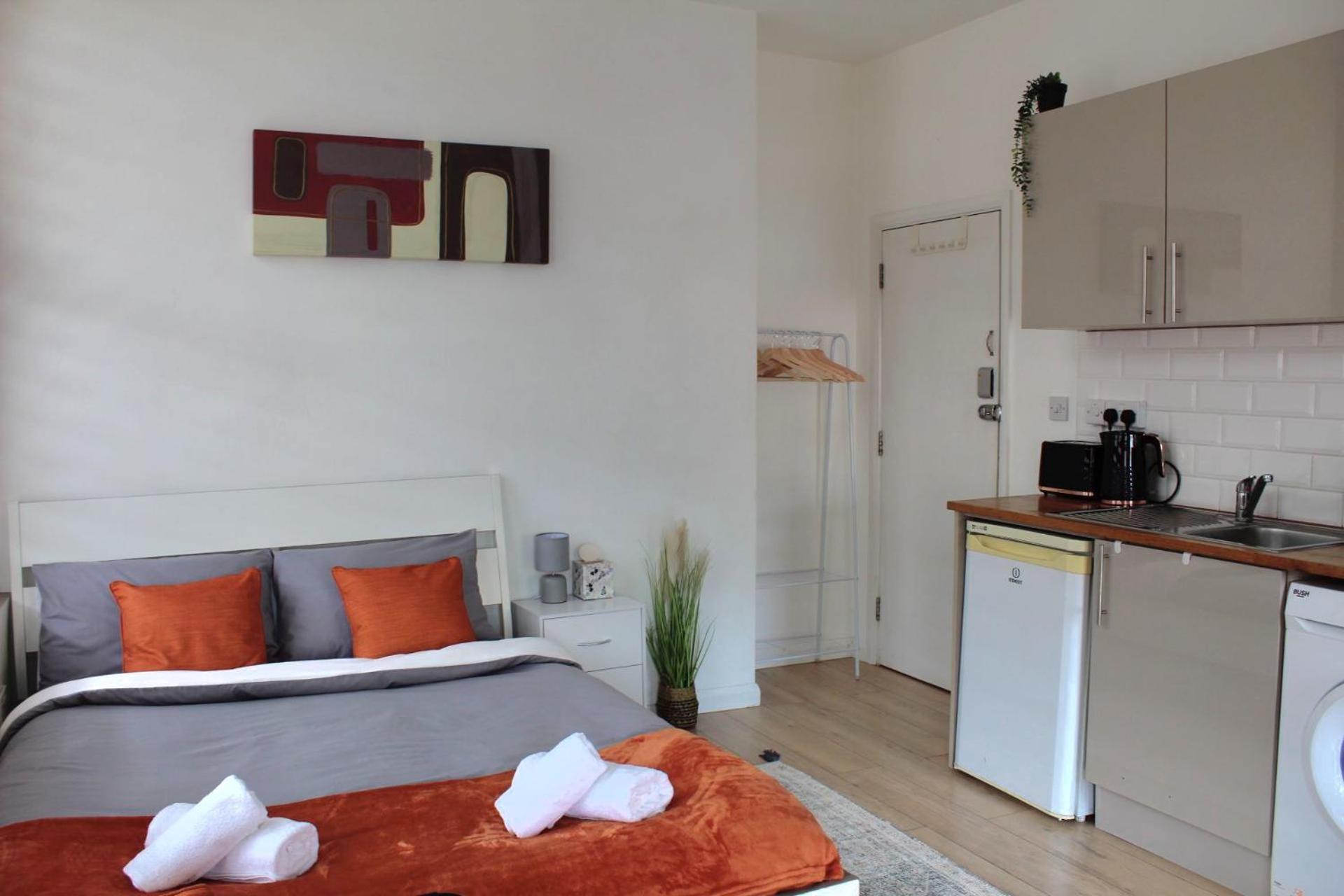 Charming With Sofabed * London