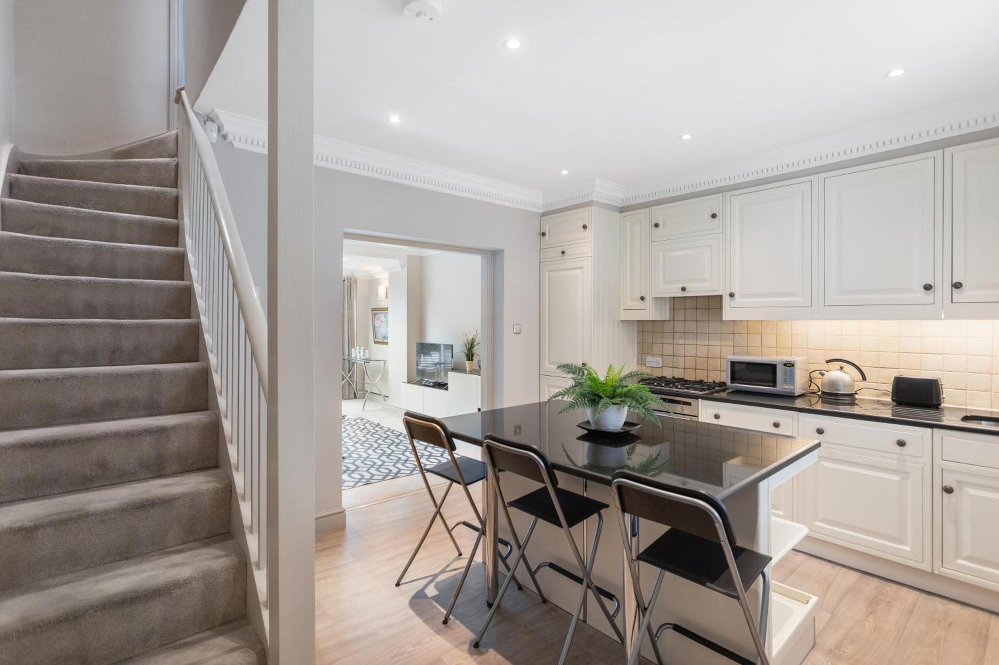 Stunning Knightsbridge 2bed Flat! Appartement