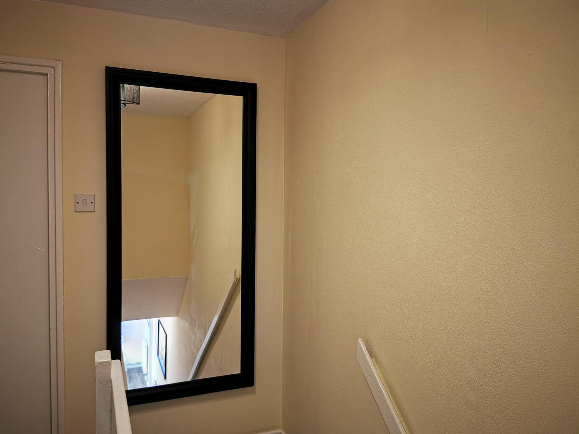 Charming House With 3 Bedrooms Near O2arena Ferienhaus