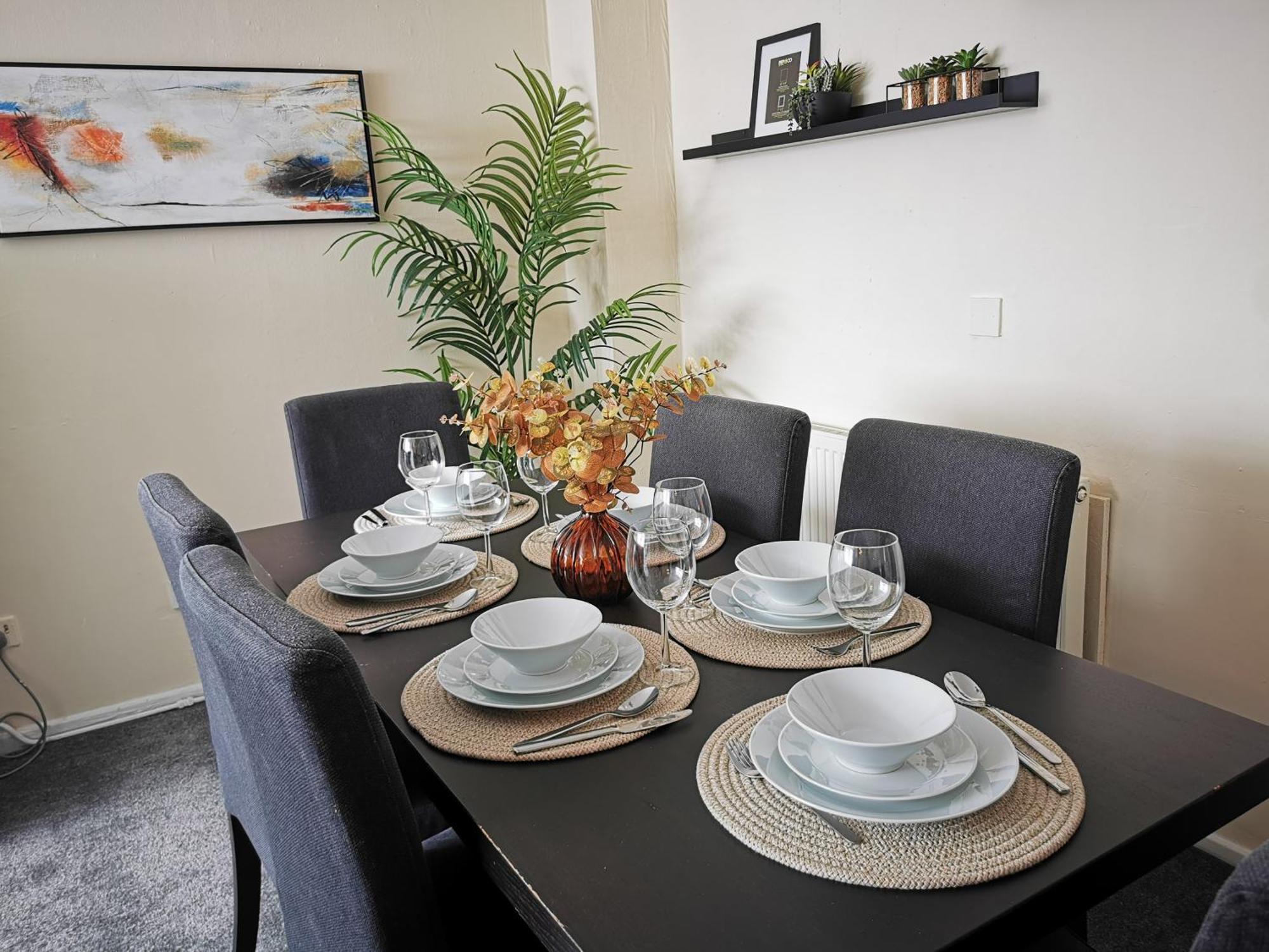 Ferienhaus Charming House With 3 Bedrooms Near O2arena London