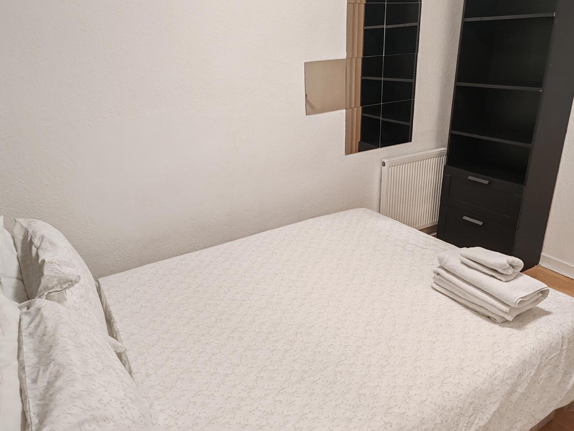 Two Bedroom In Paddington, Apartment