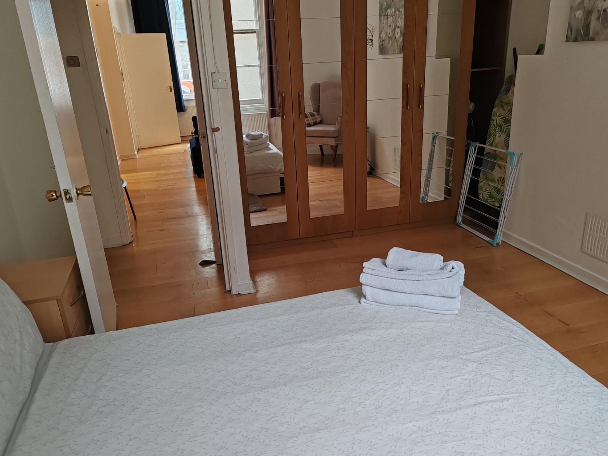 Two Bedroom In Paddington, Apartment