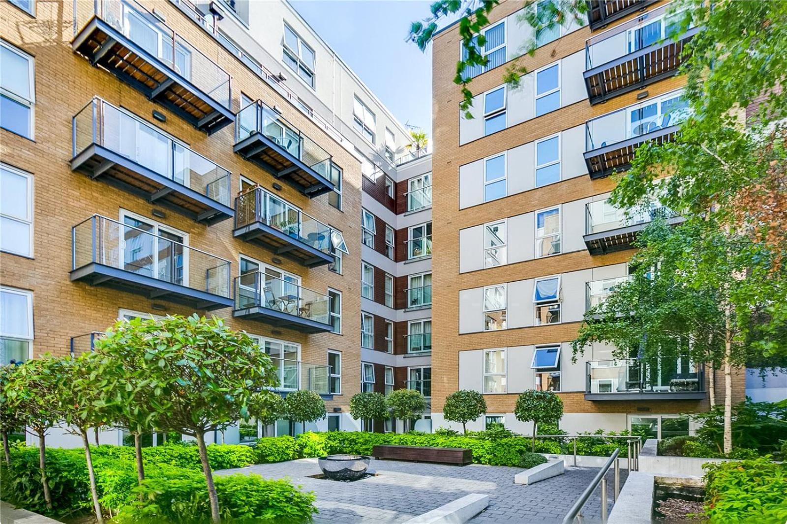 Comfortable 4 Family London