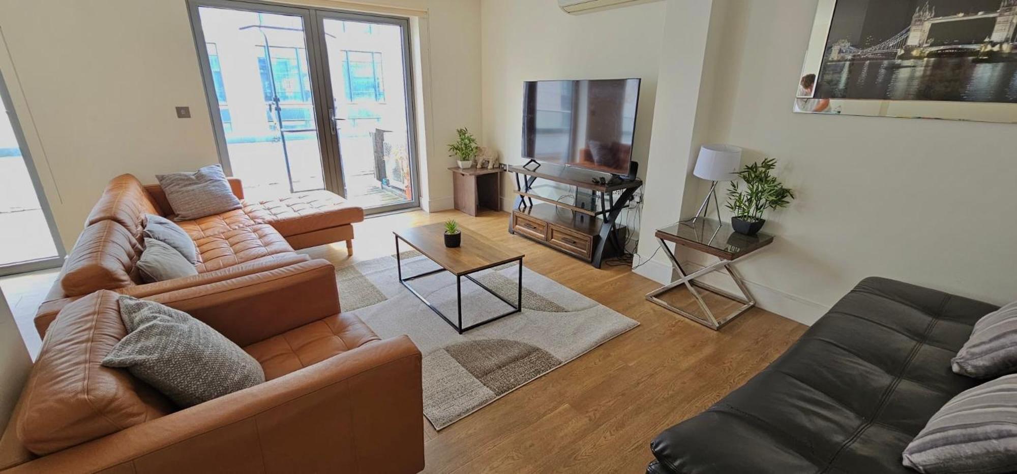 Apartment Spacious 3-bed 3-bath Luxury With Balcony Hyde Park *