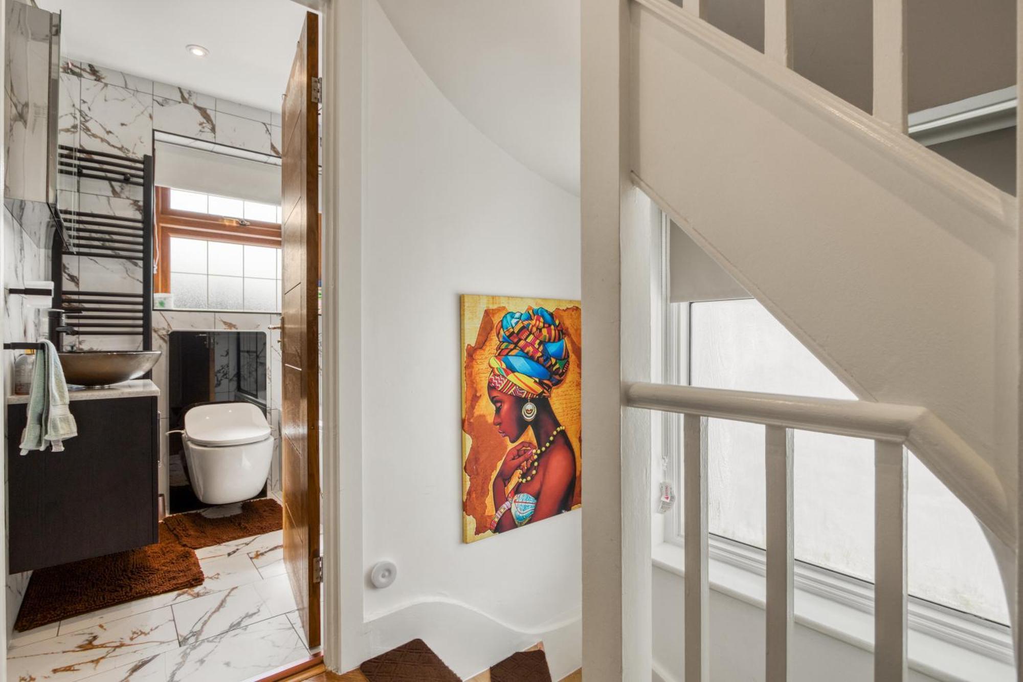 Holiday home Casa Marina- 4 Bedroom House With Garden And Balcony London