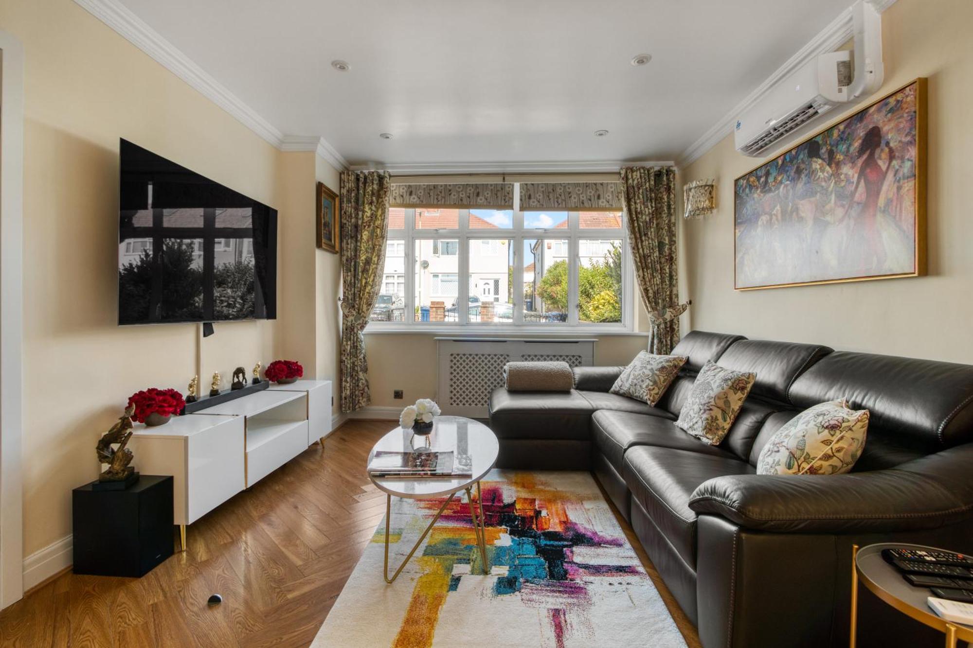 Casa Marina- 4 Bedroom House With Garden And Balcony