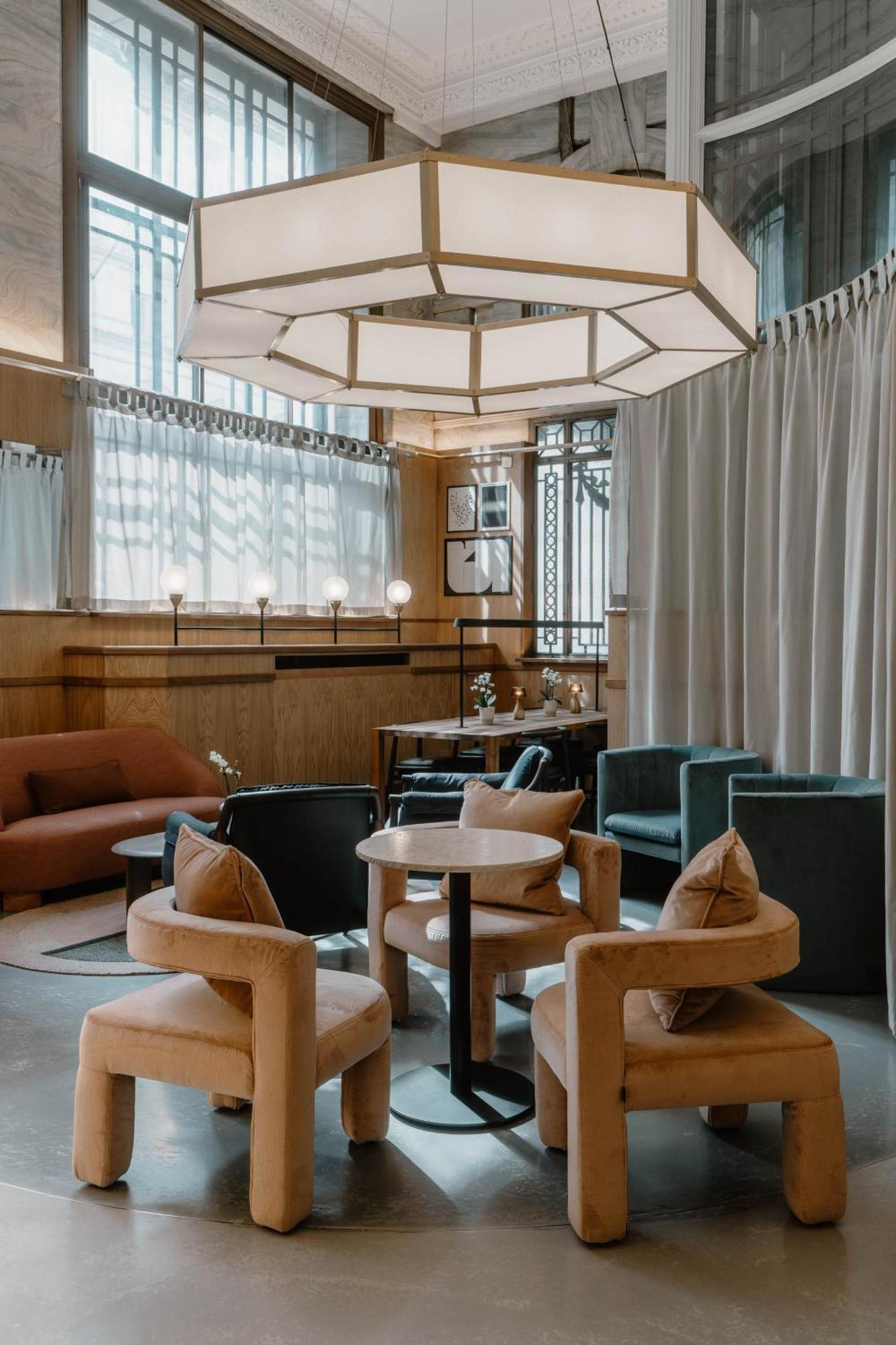 Club Quarters City, 4*