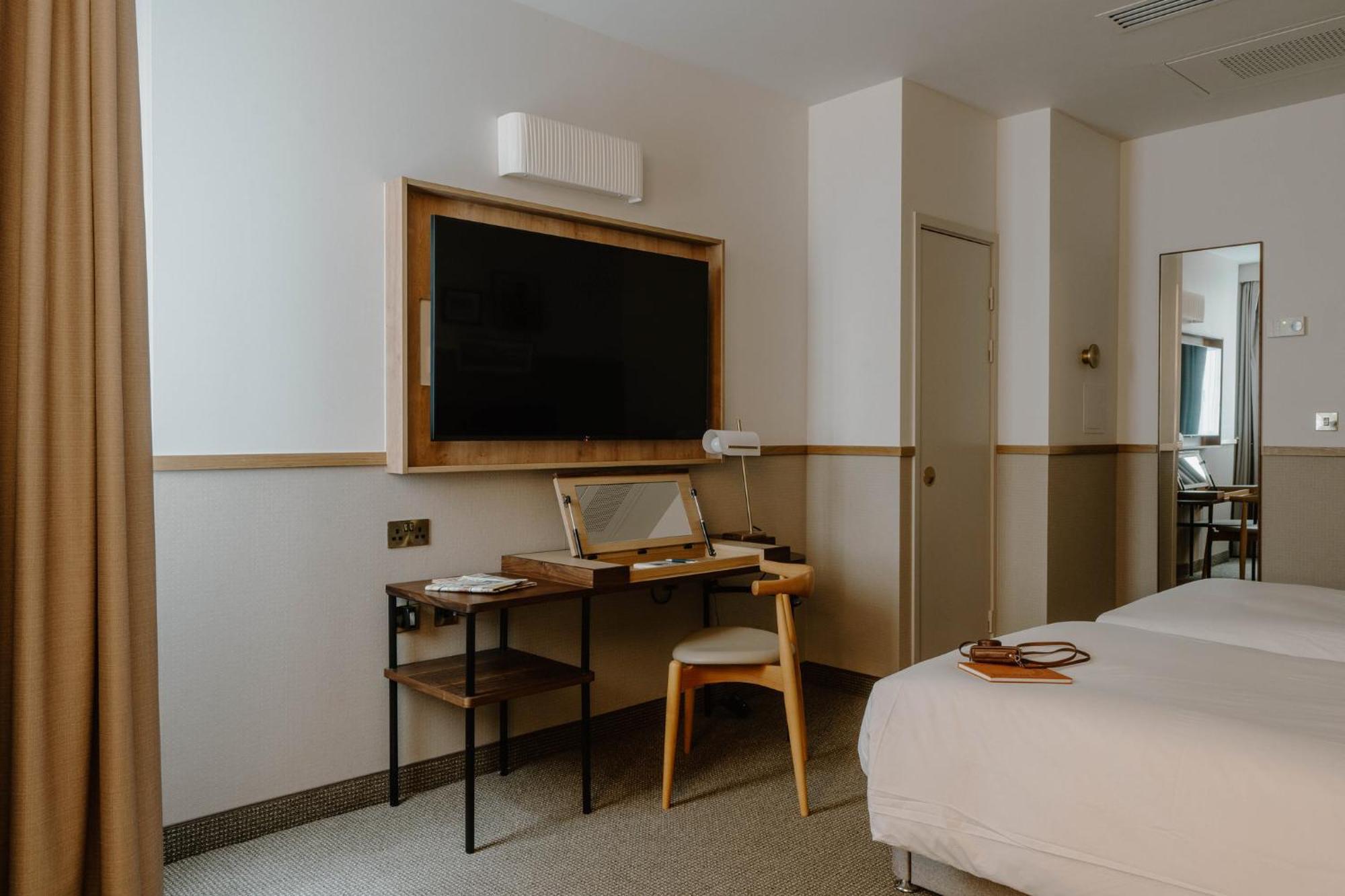 Hotel Club Quarters City, 4*