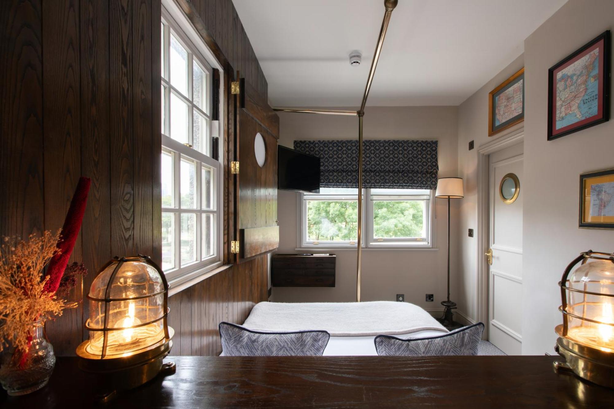 Inn The Pilot Inn 3*